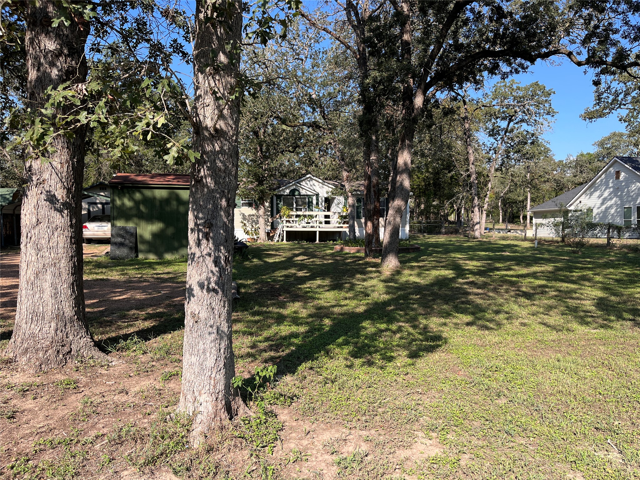 main property photo 3