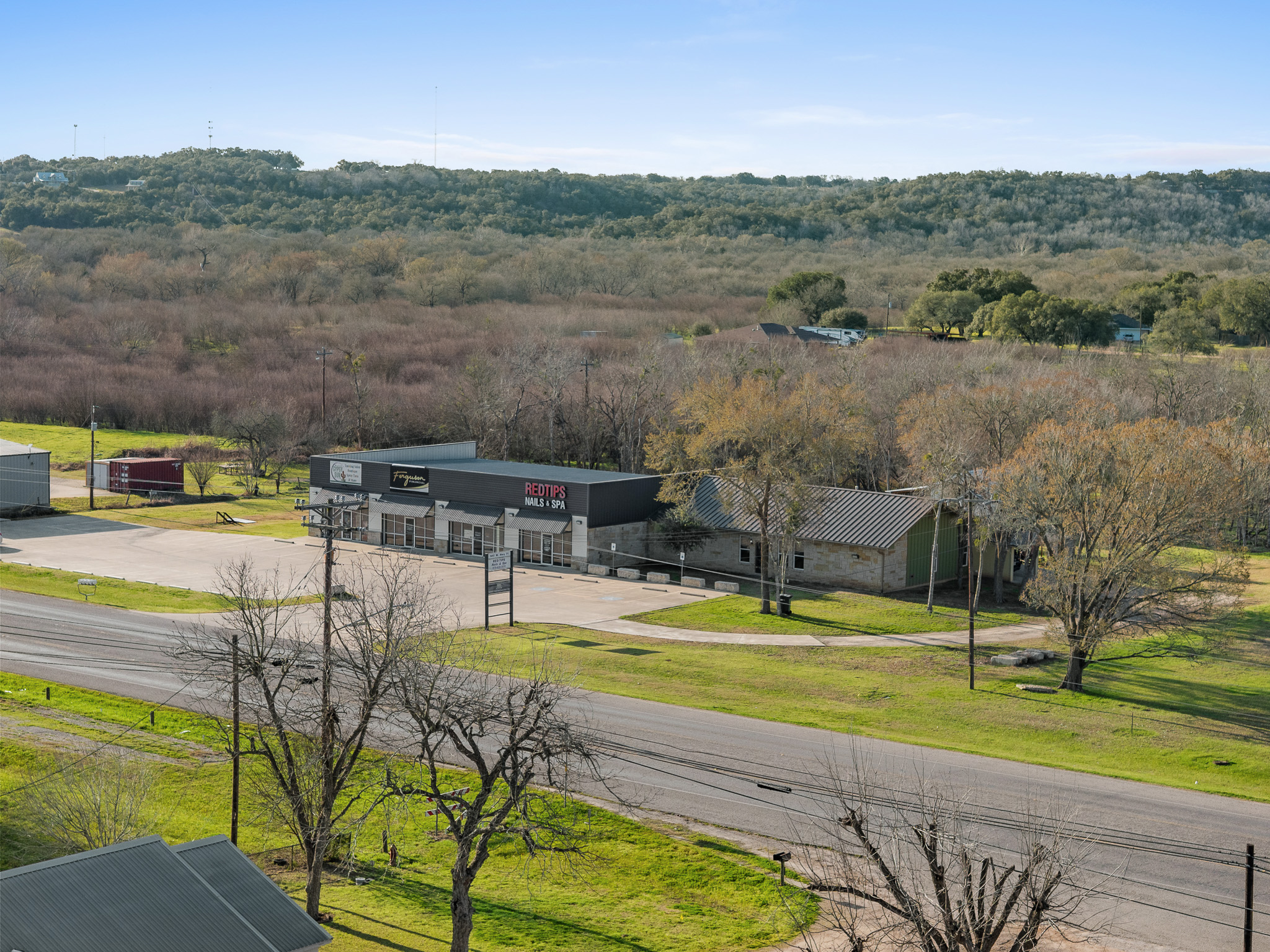 main property photo 3
