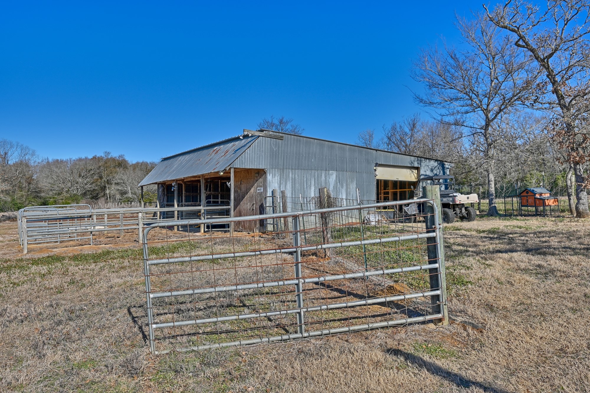 main property photo 32