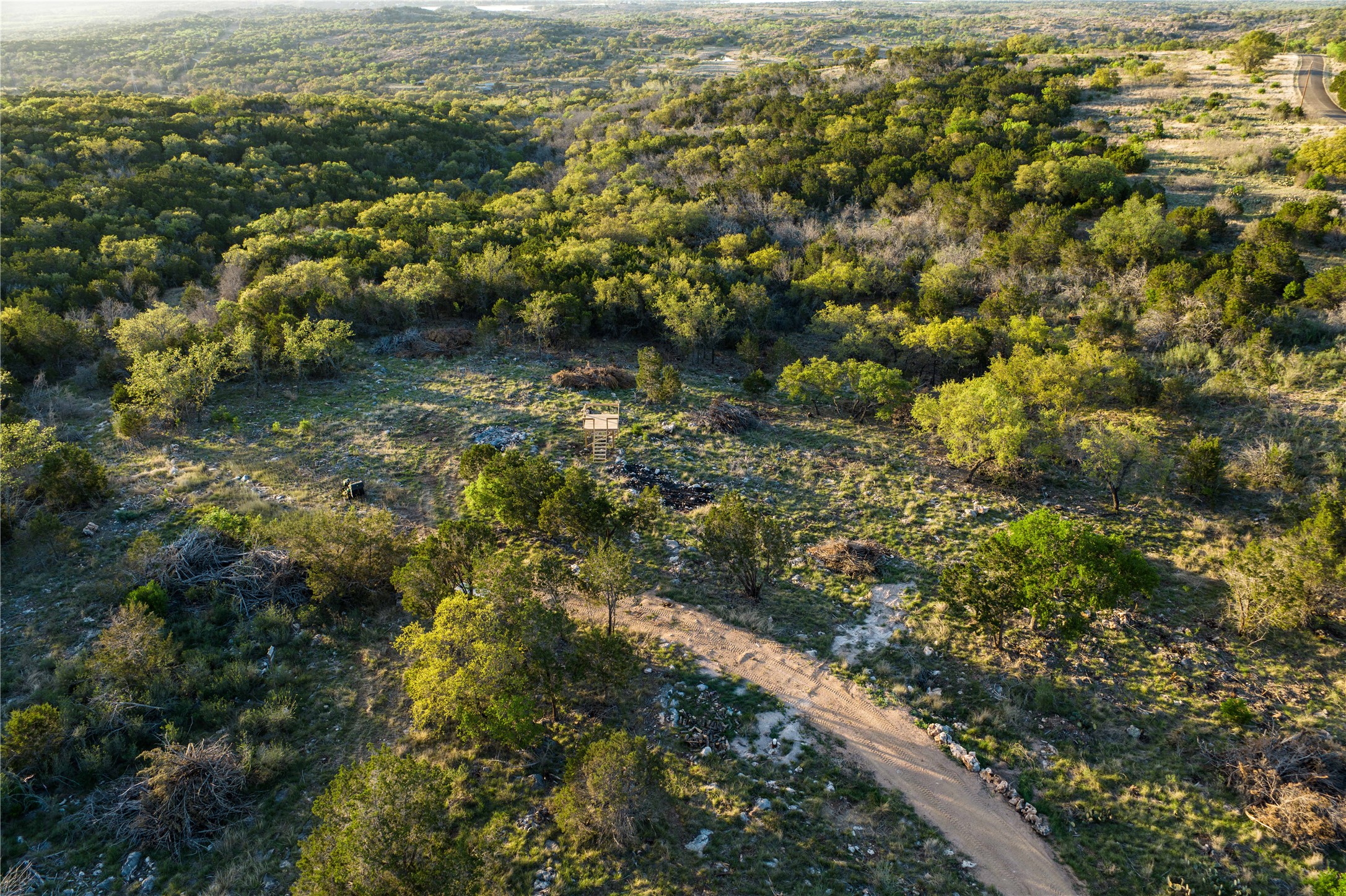 main property photo 18