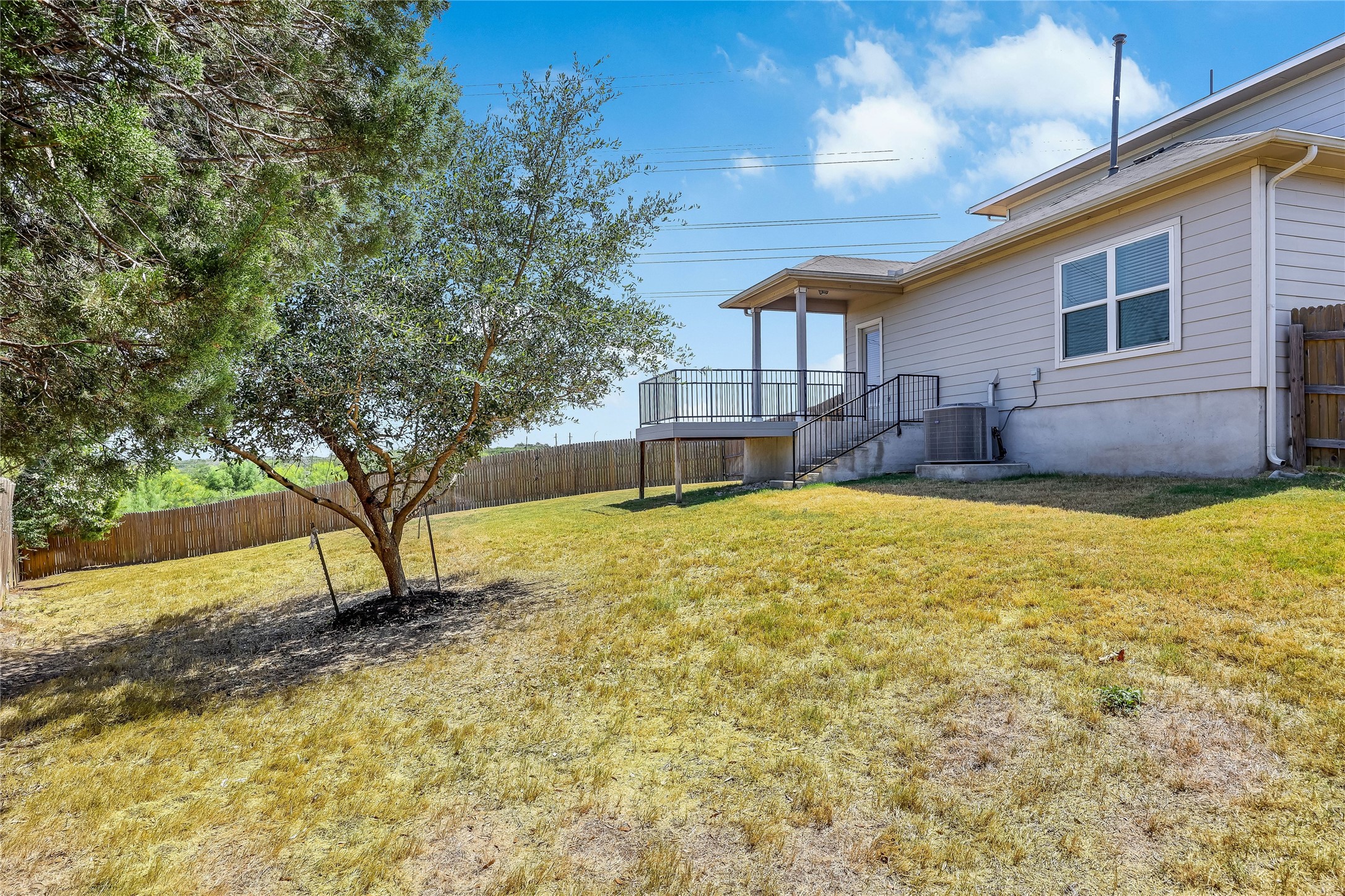 main property photo 31