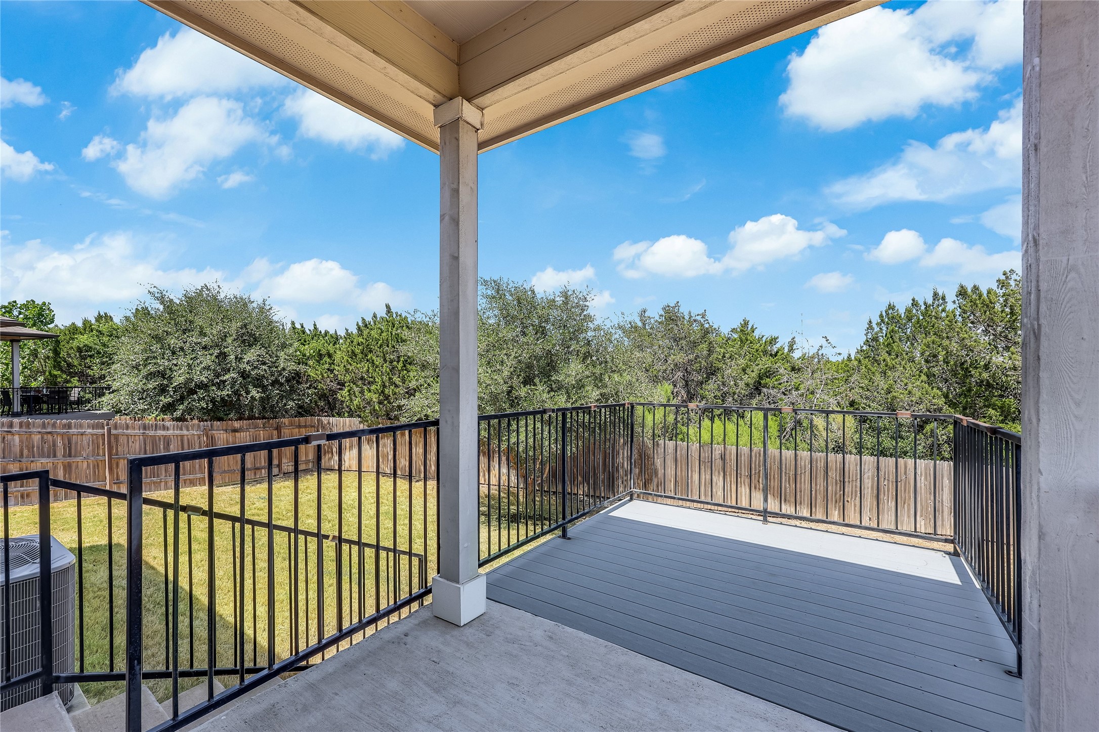 main property photo 33