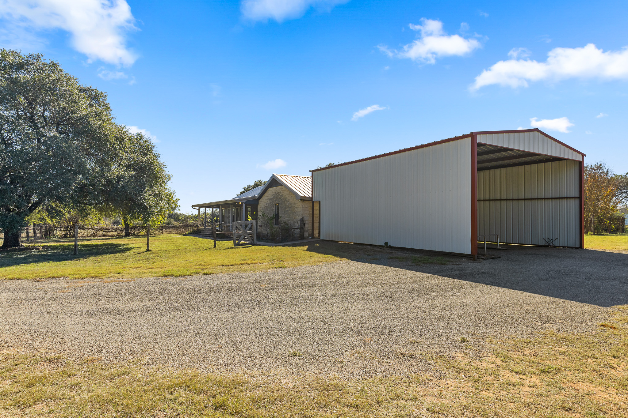 main property photo 24