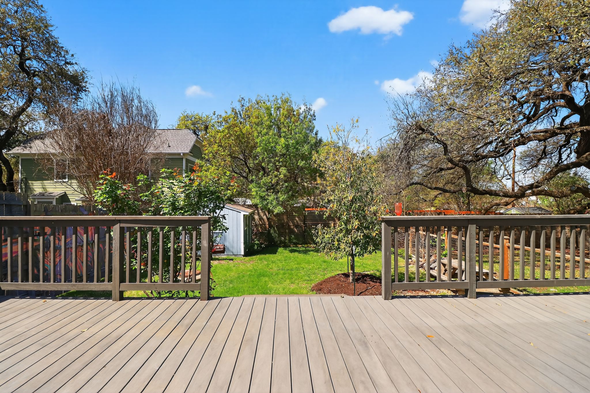 main property photo 31