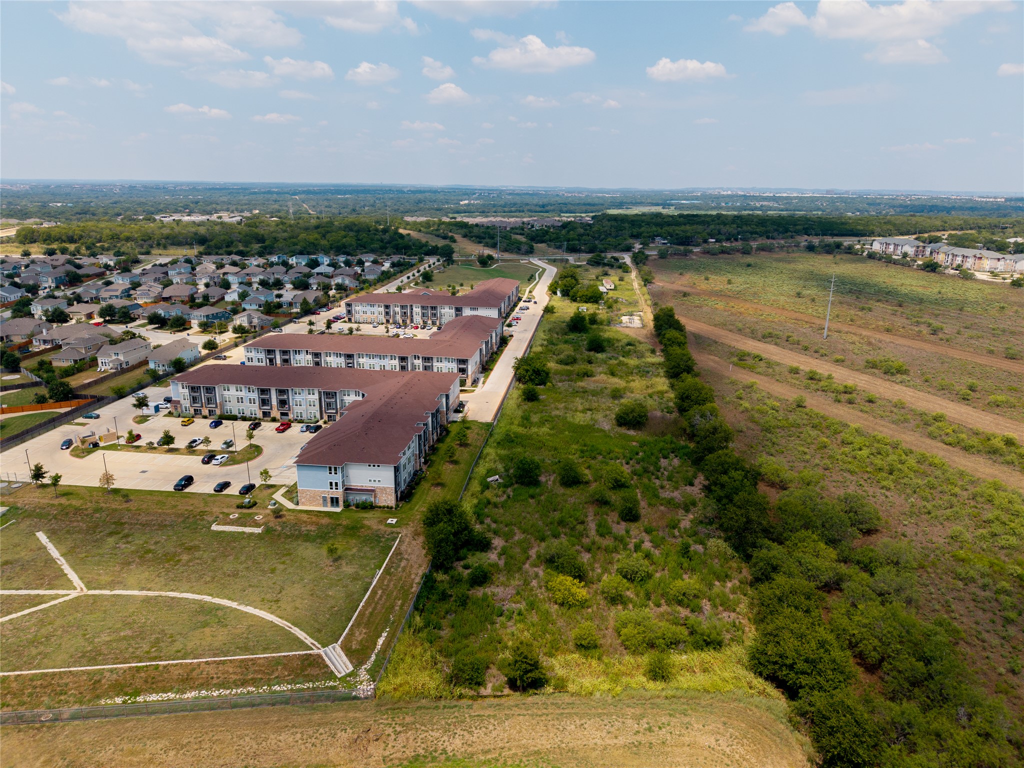 main property photo 6