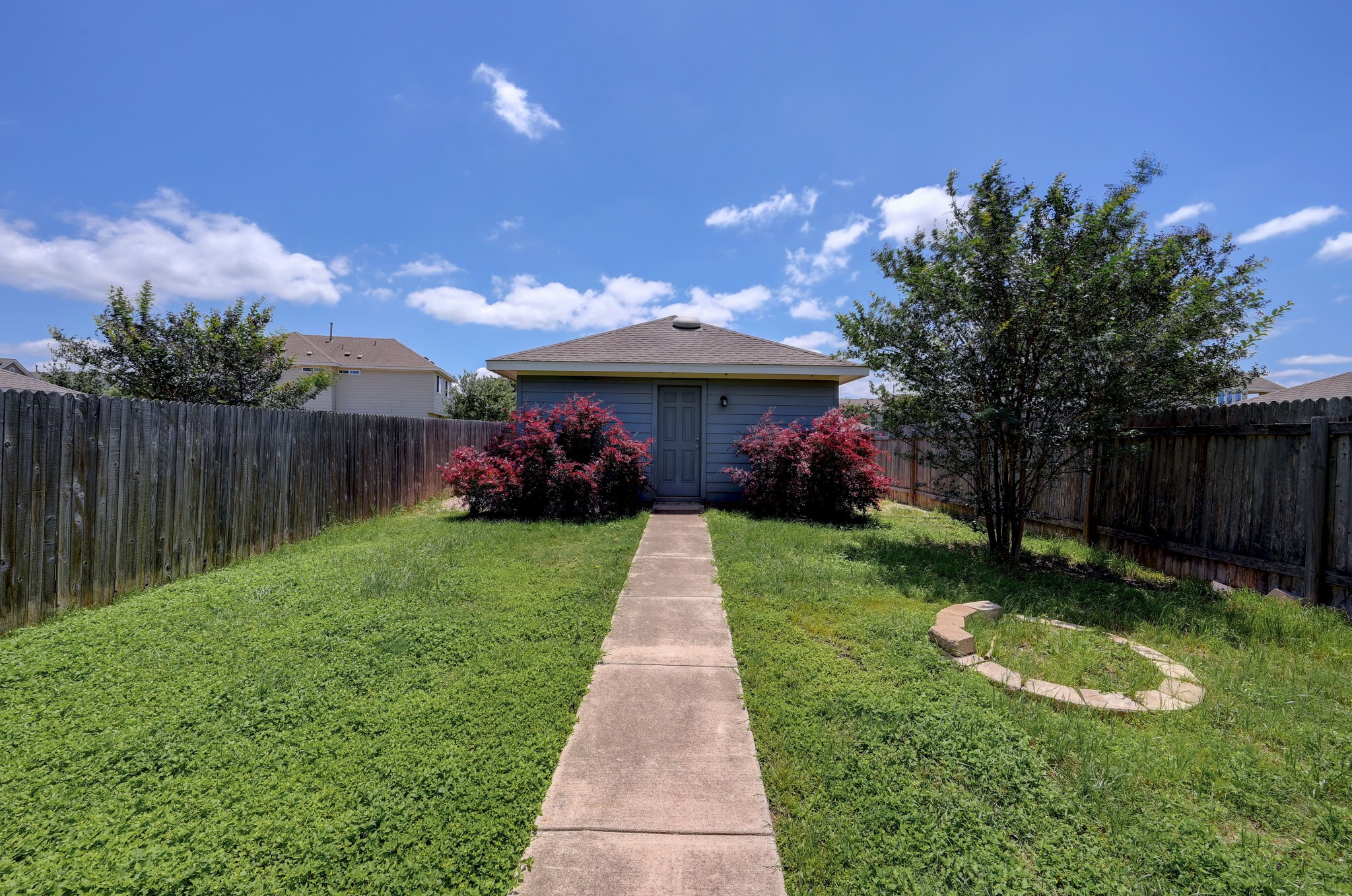 main property photo 20