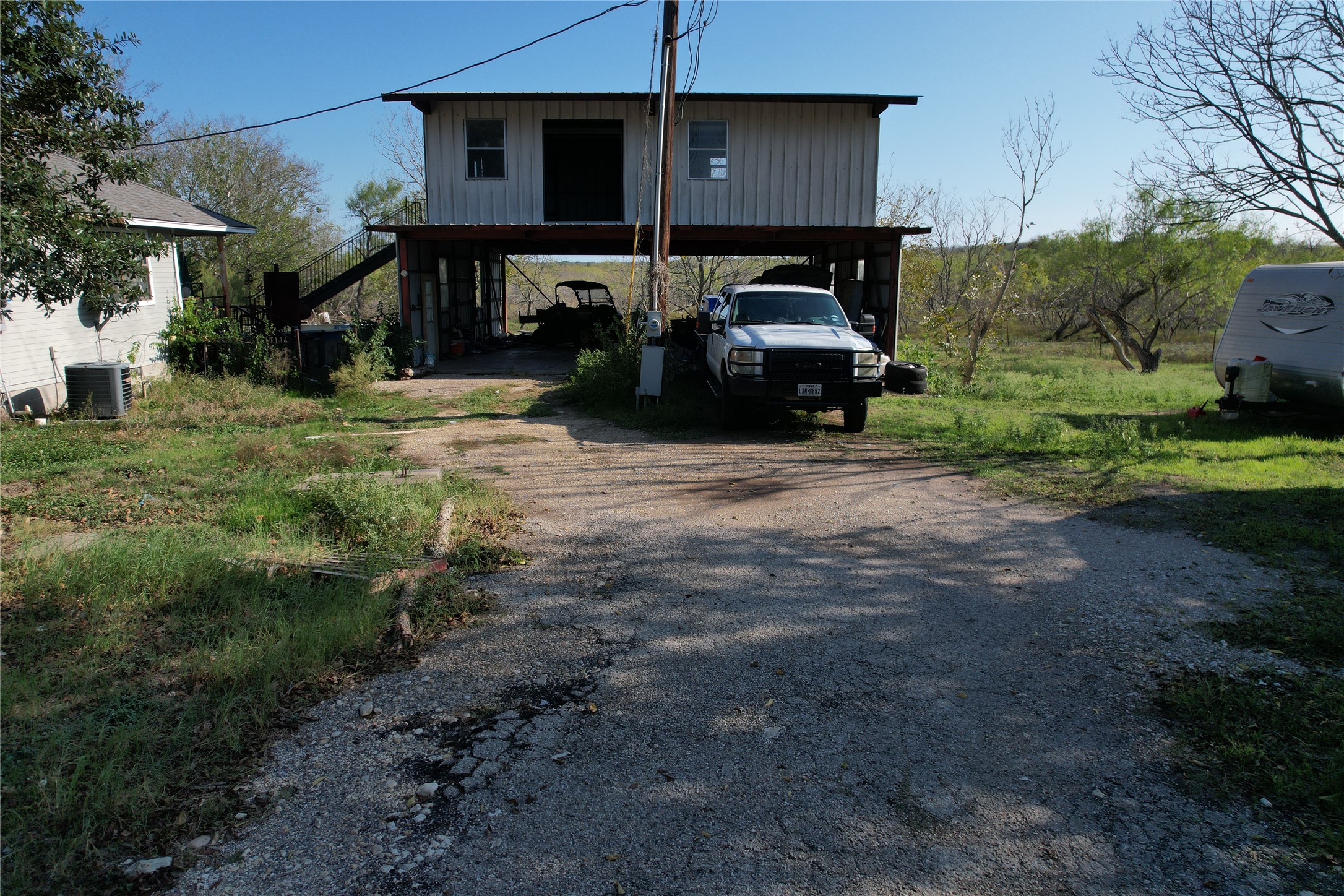 main property photo 9
