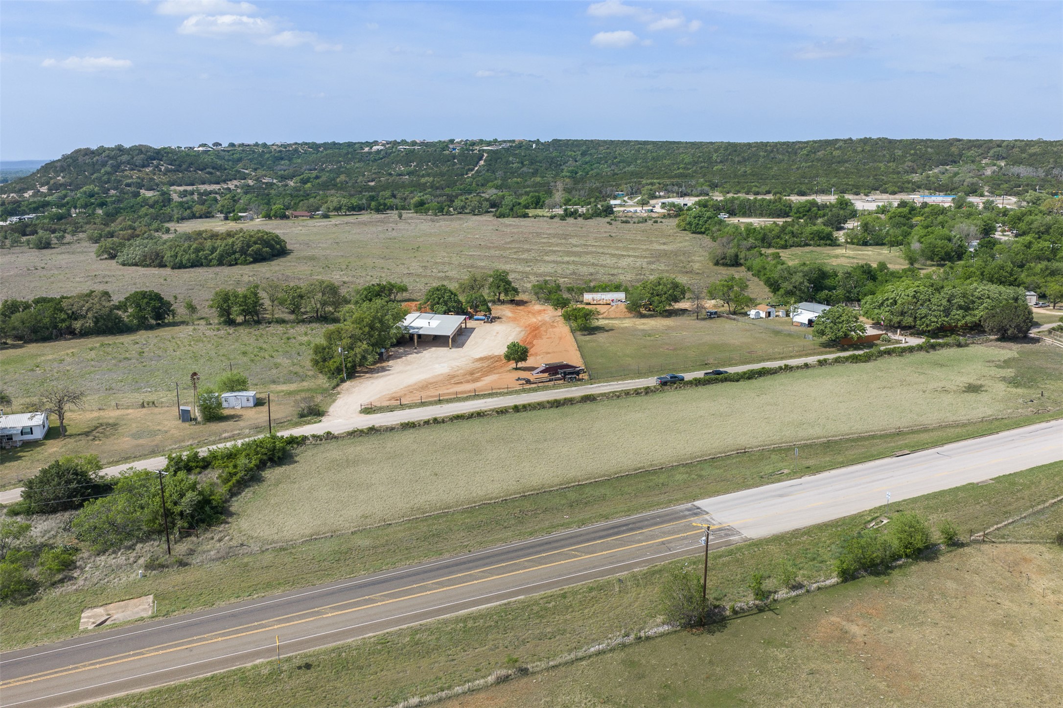 main property photo 37