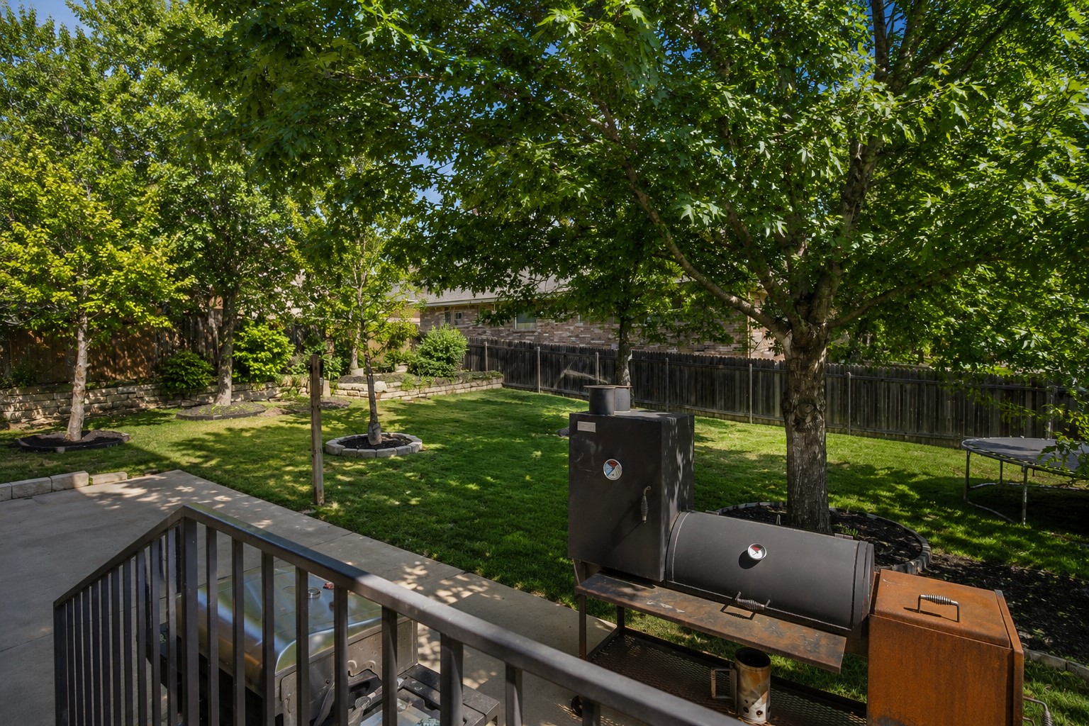 main property photo 5