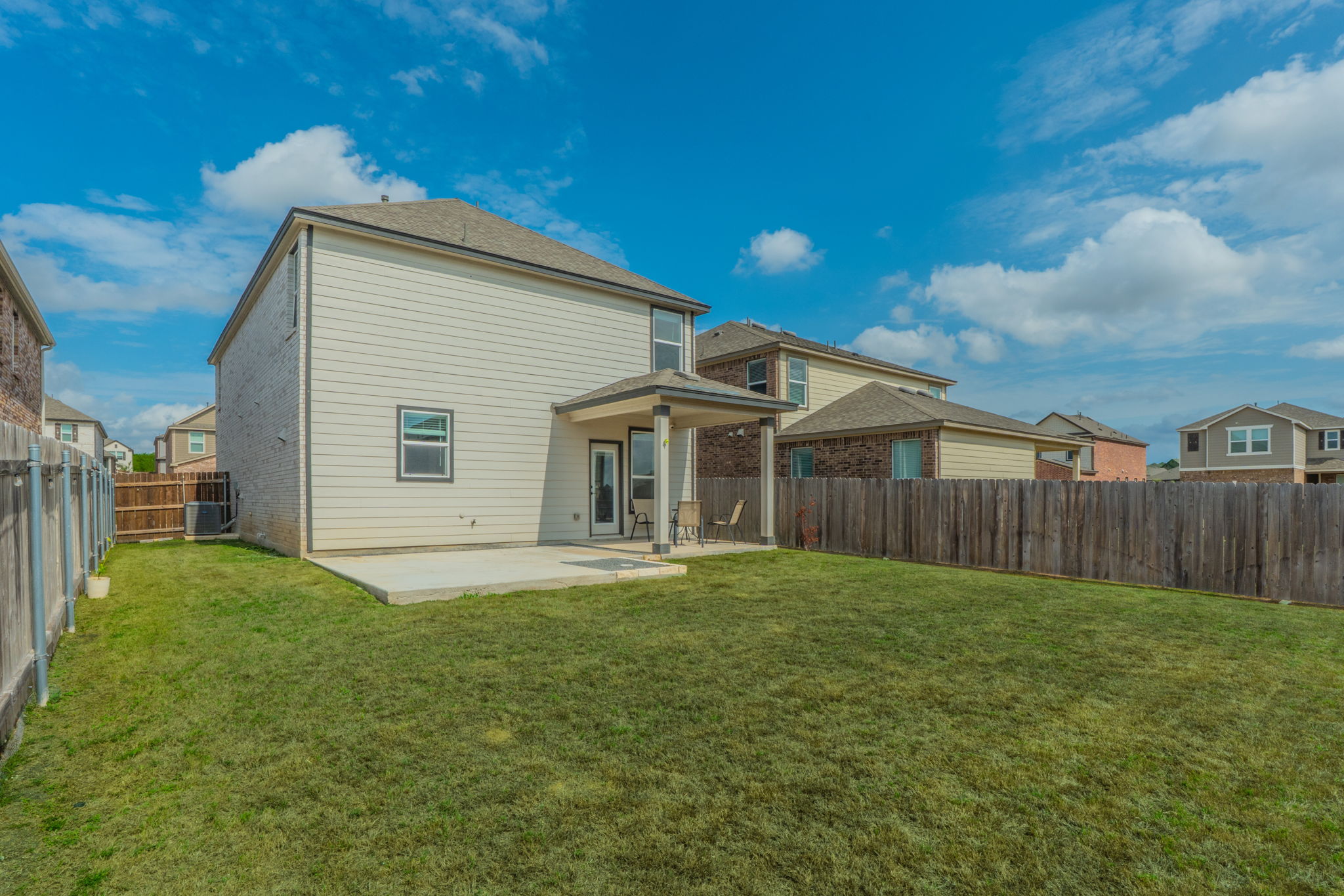 main property photo 28