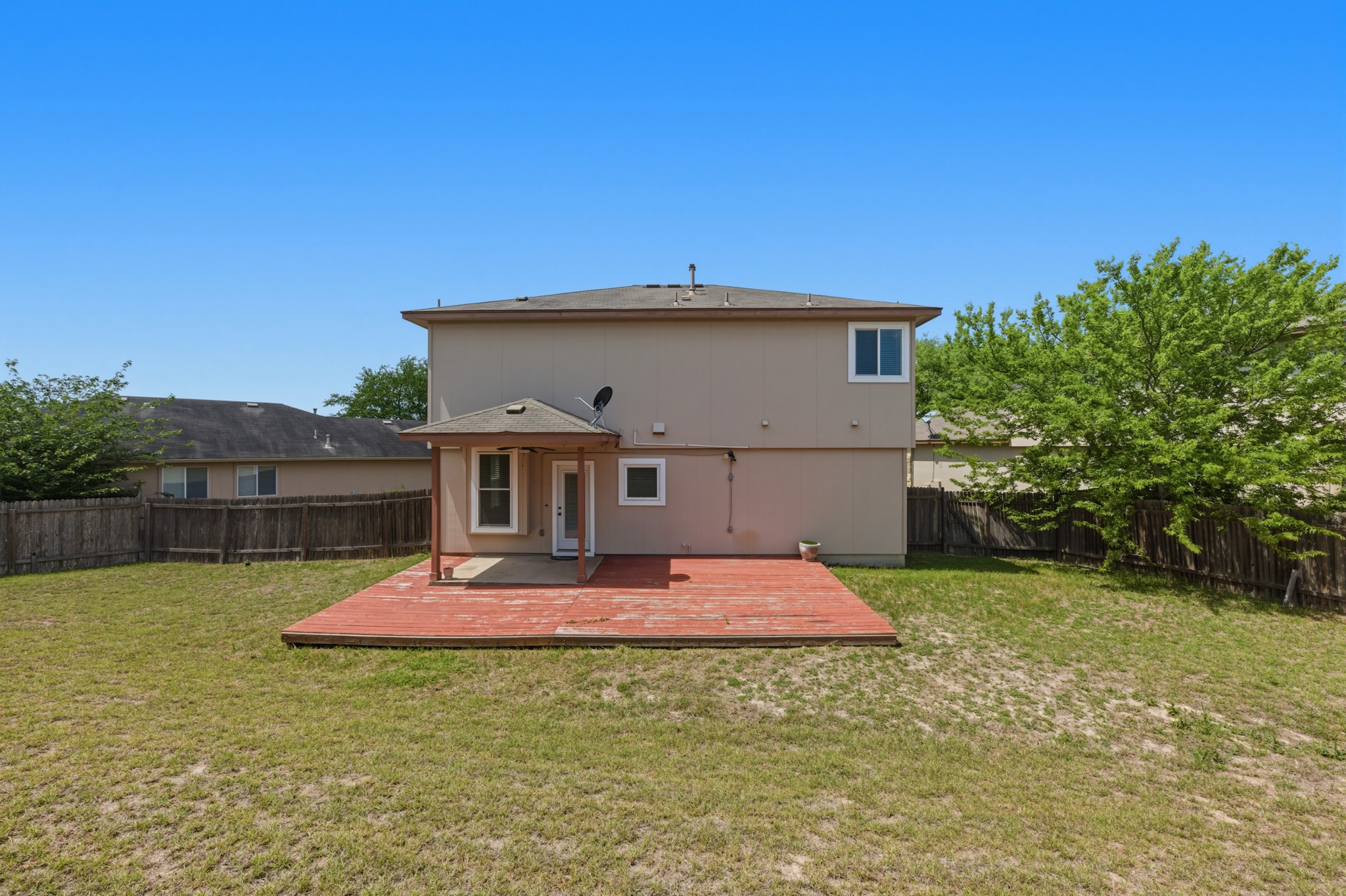 main property photo 34
