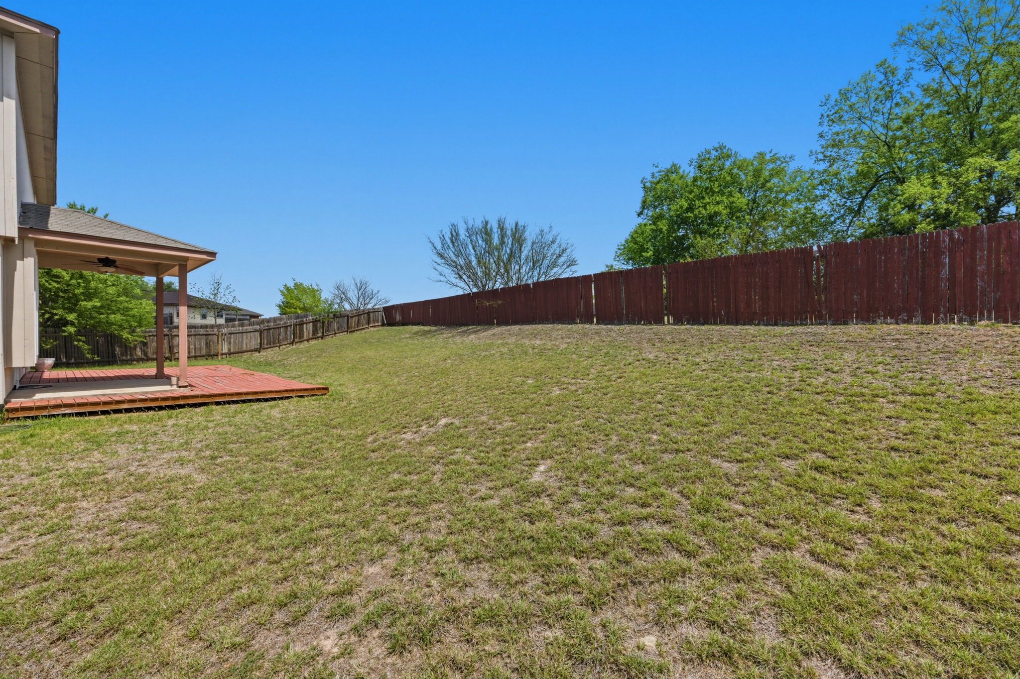 main property photo 5