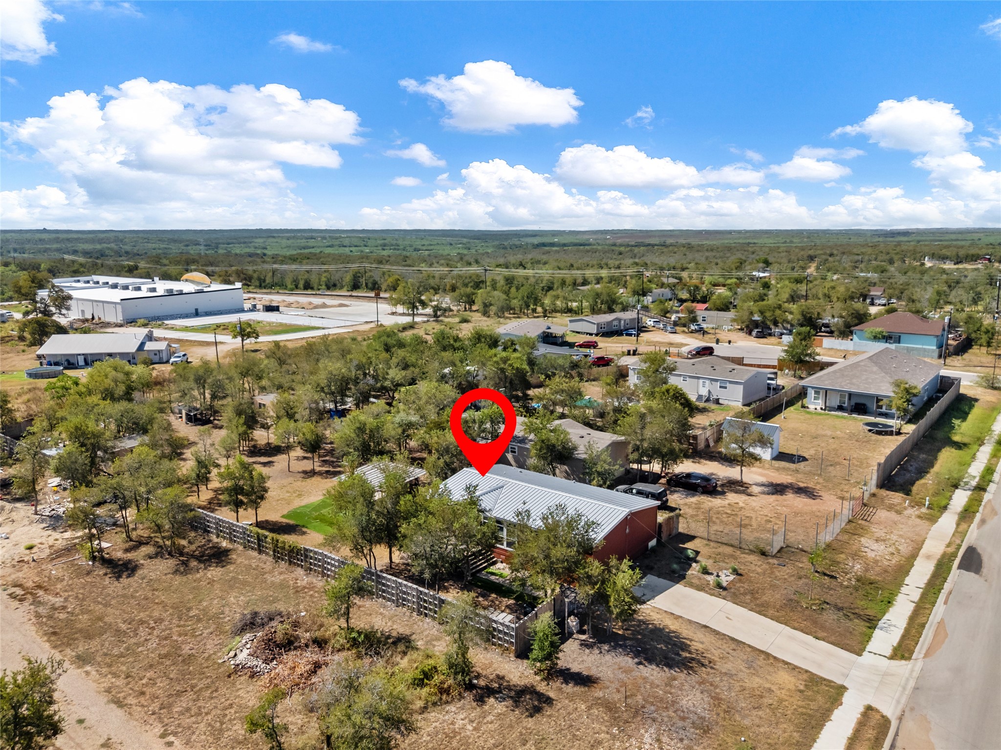 main property photo 32