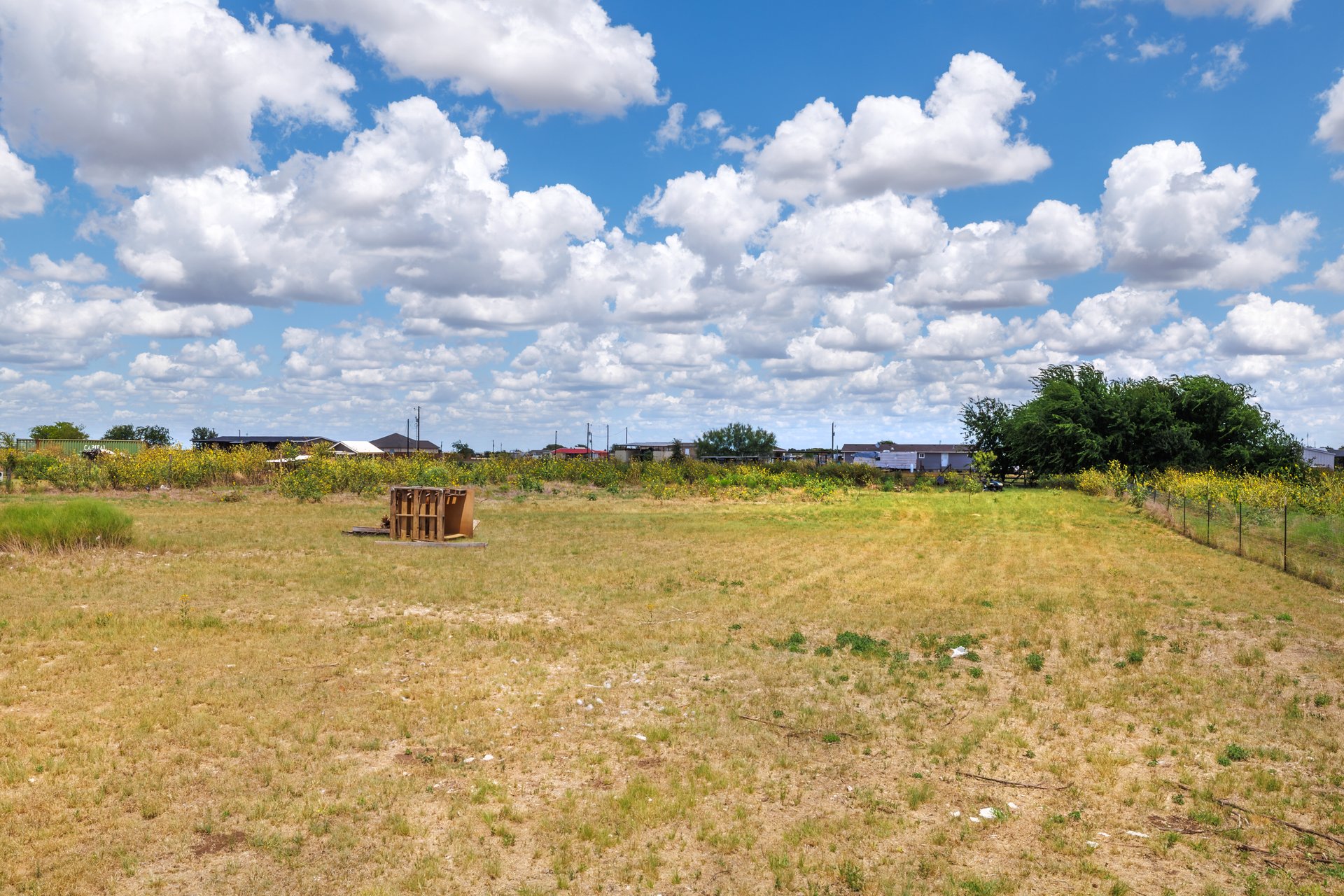 main property photo 37