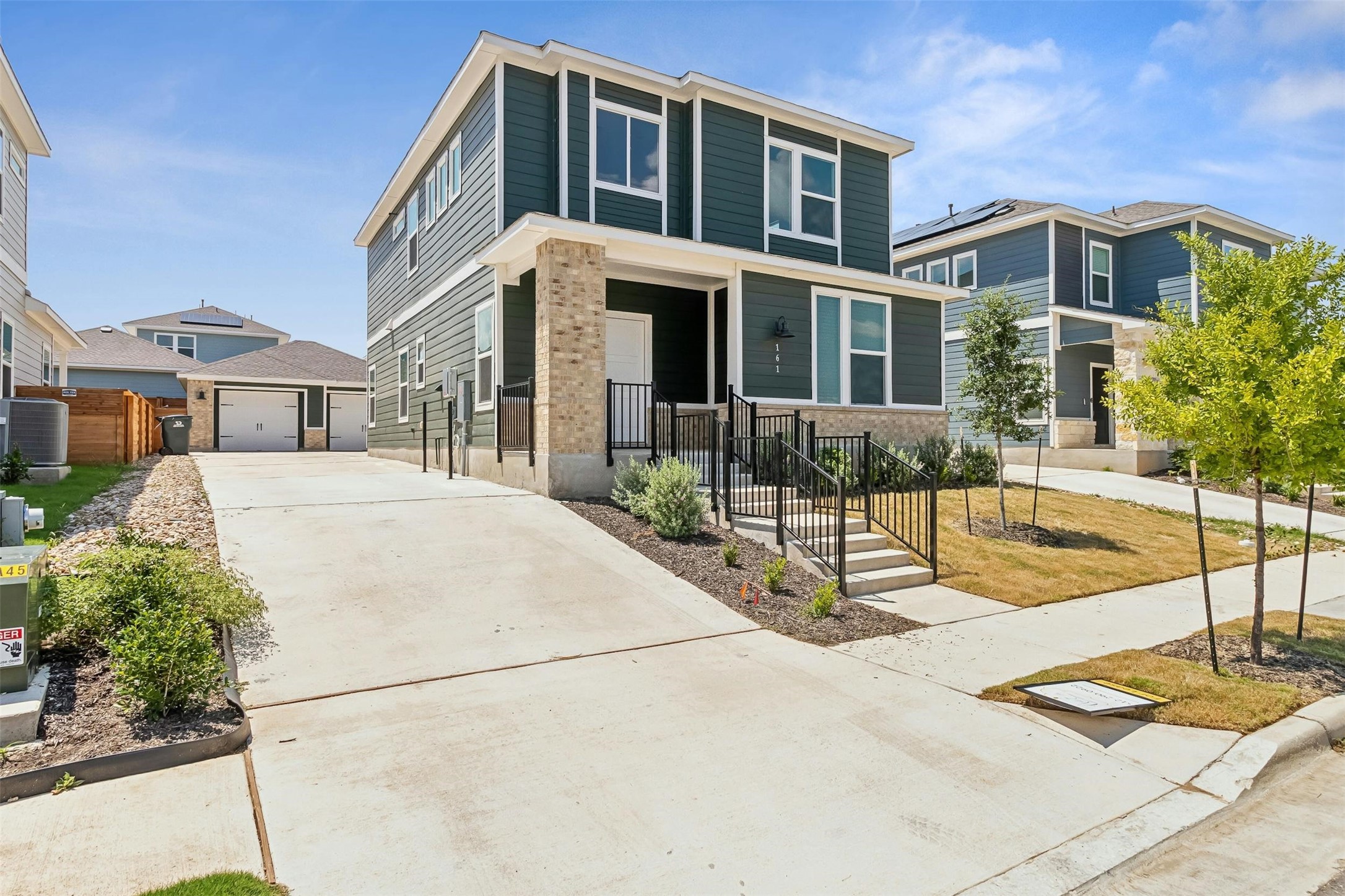 main property photo 20