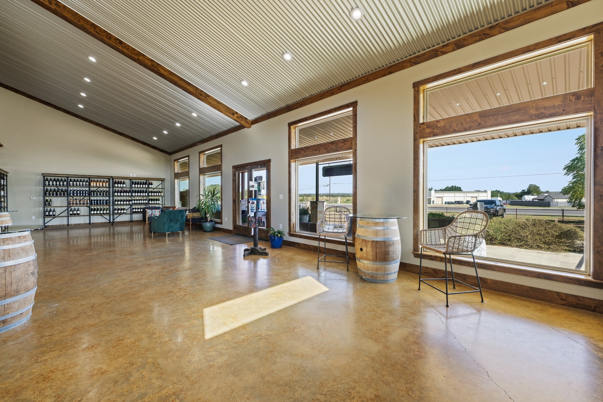 main property photo 12