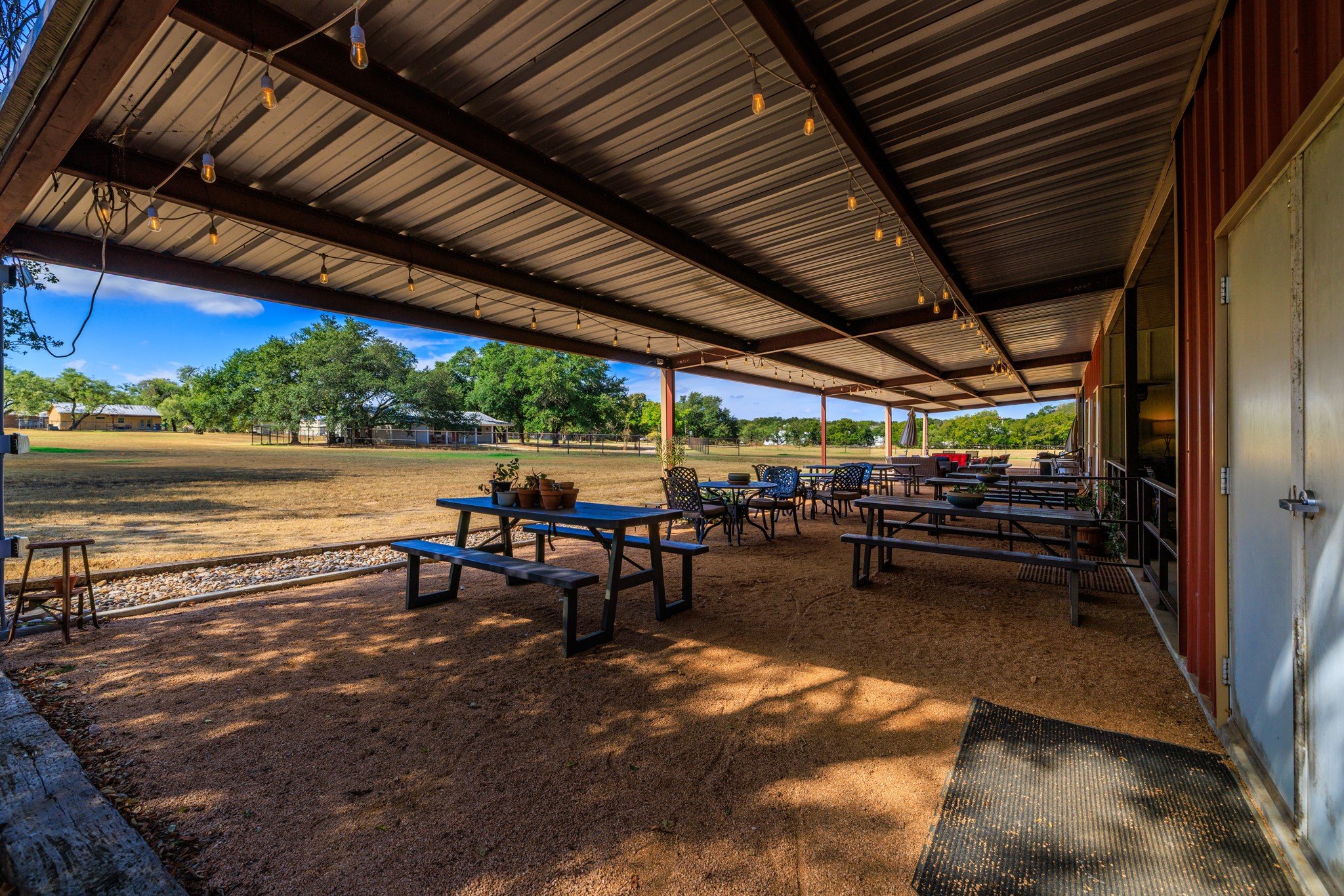 main property photo 20