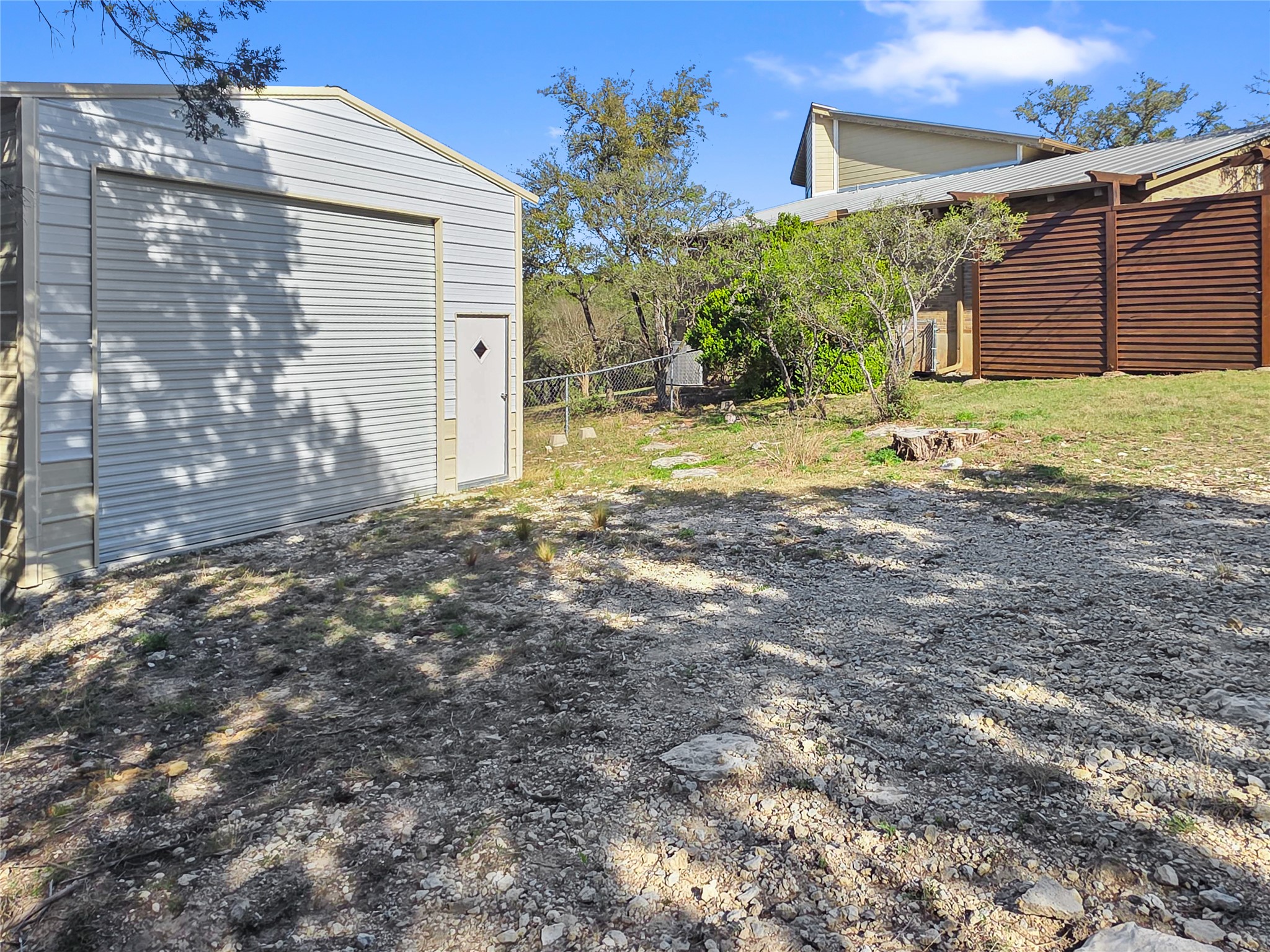 main property photo 35