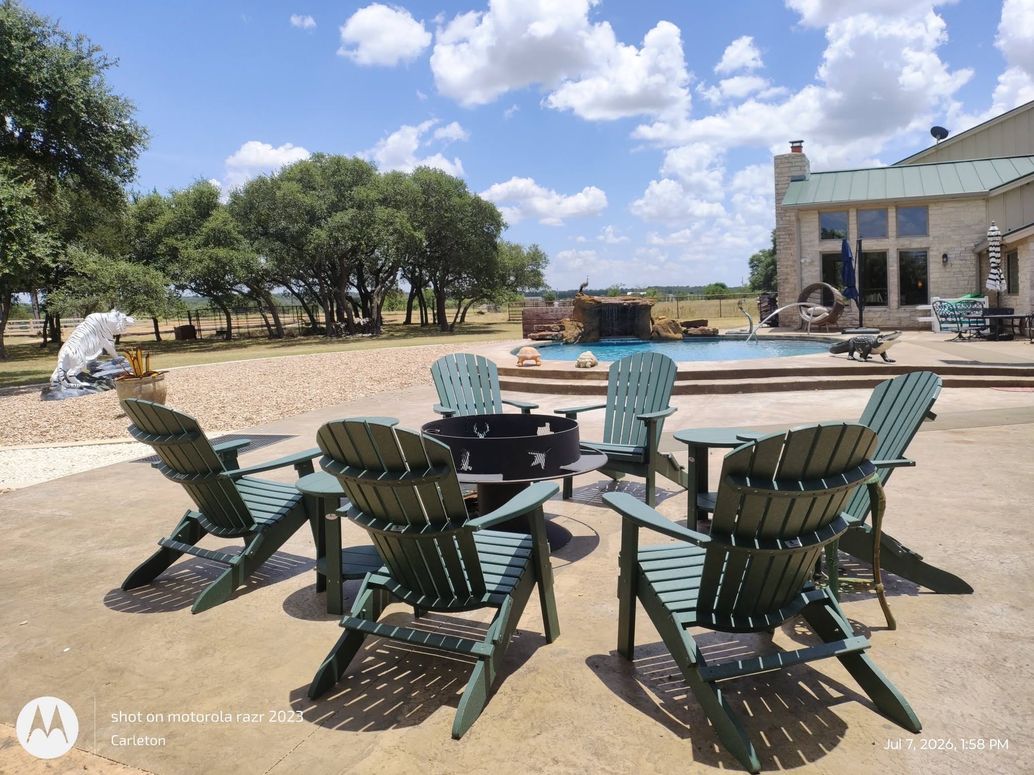 main property photo 8