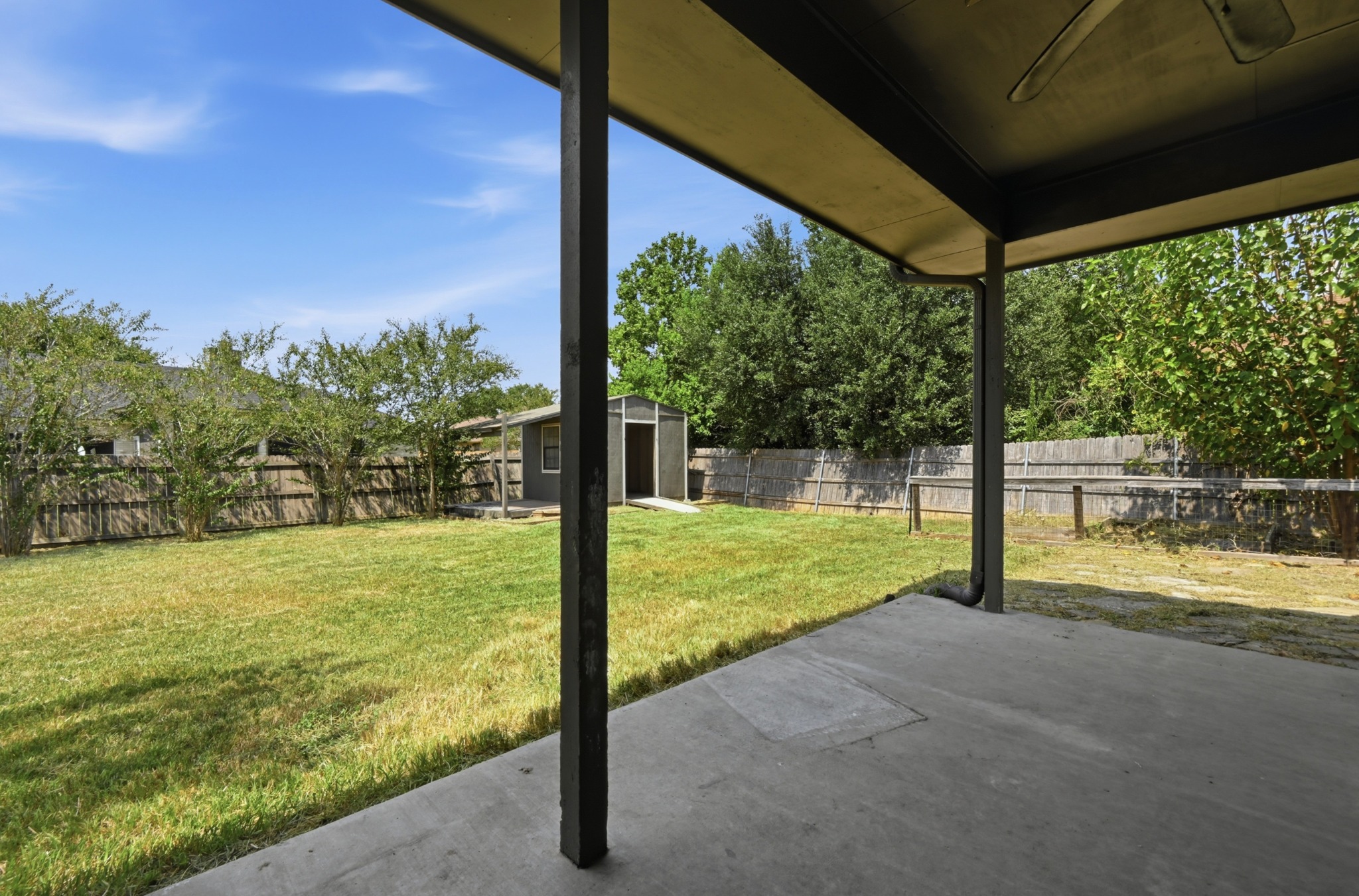 main property photo 18