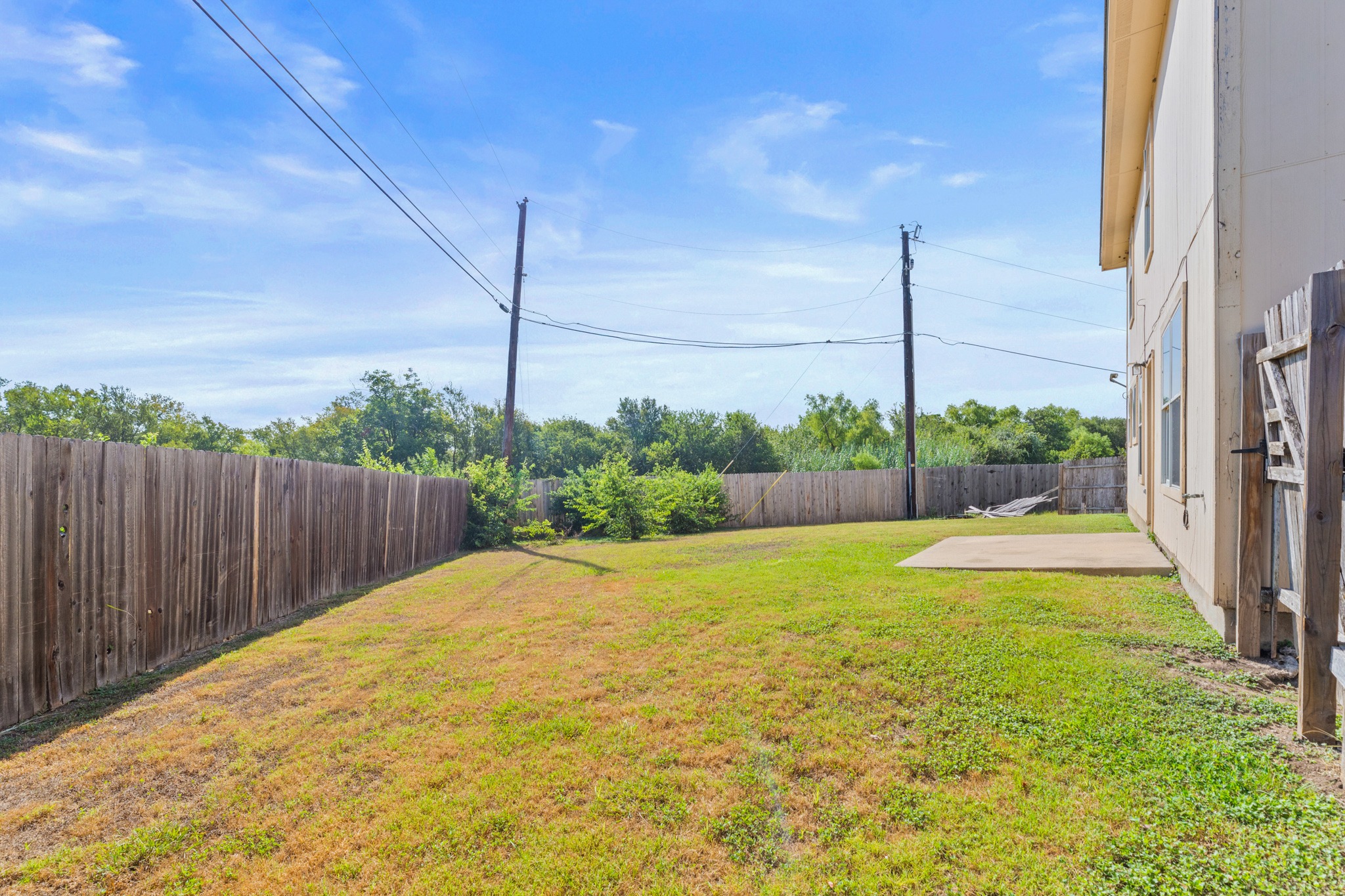 main property photo 31