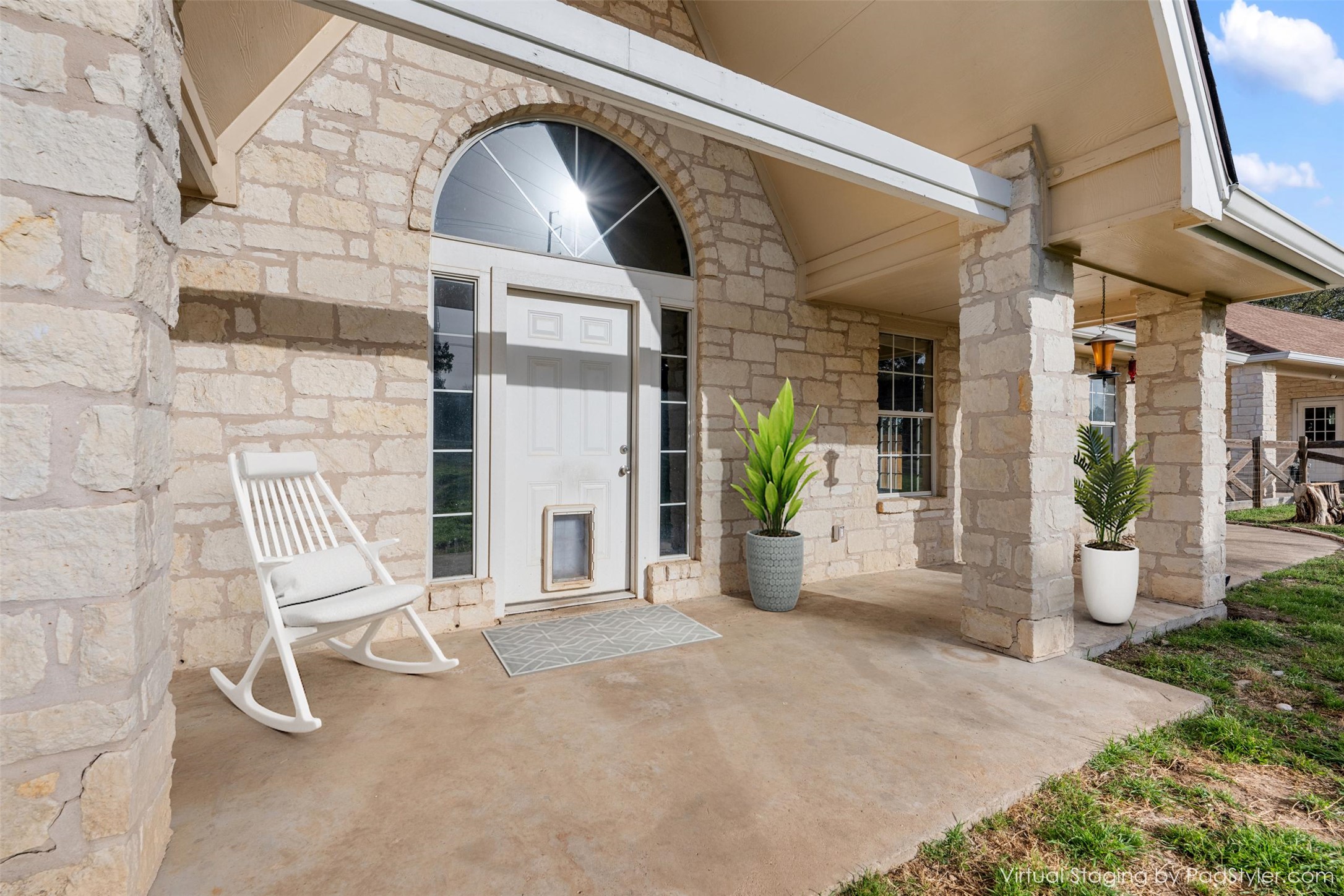 main property photo 16