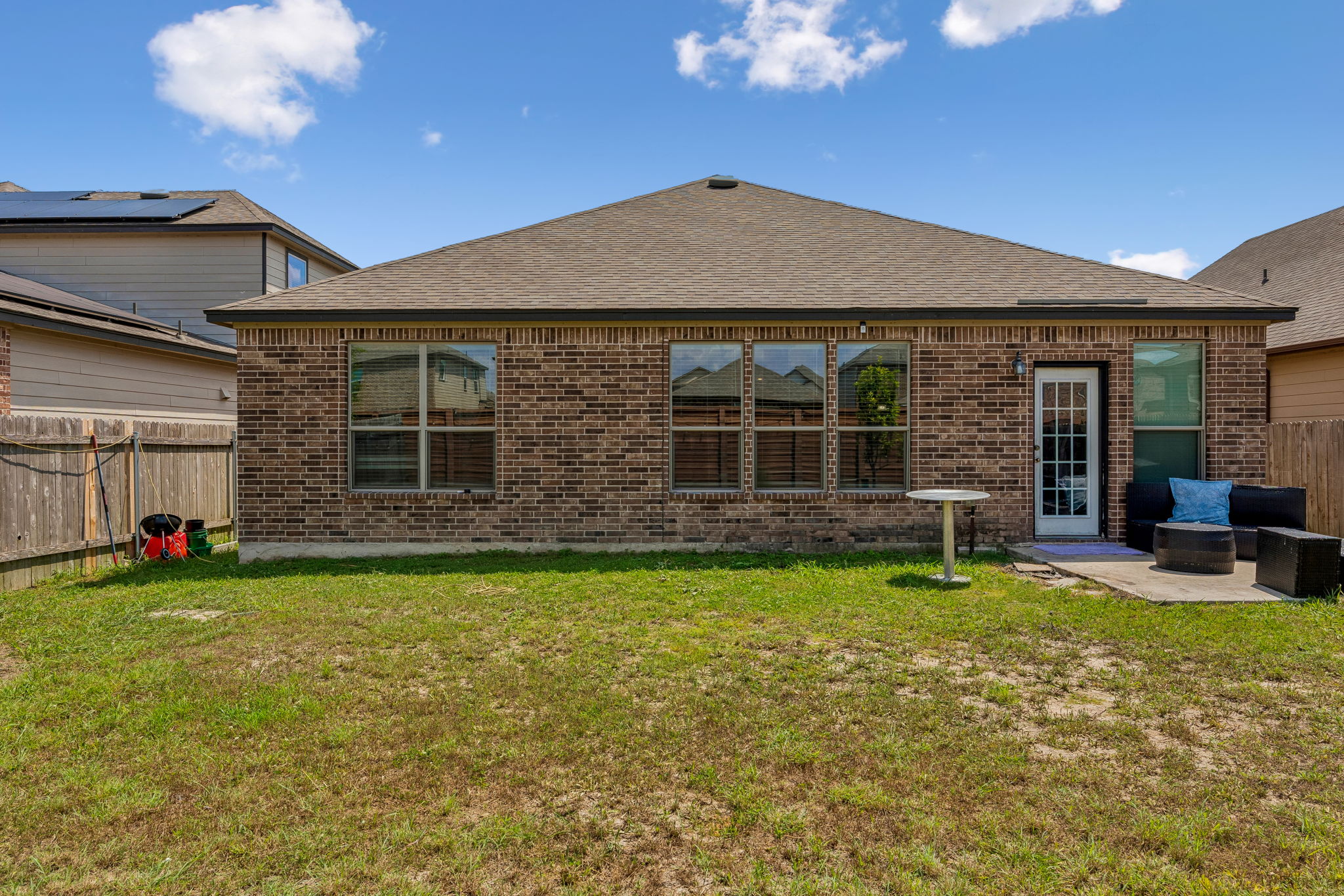 main property photo 18