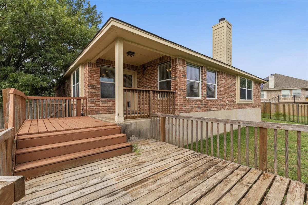 main property photo 28