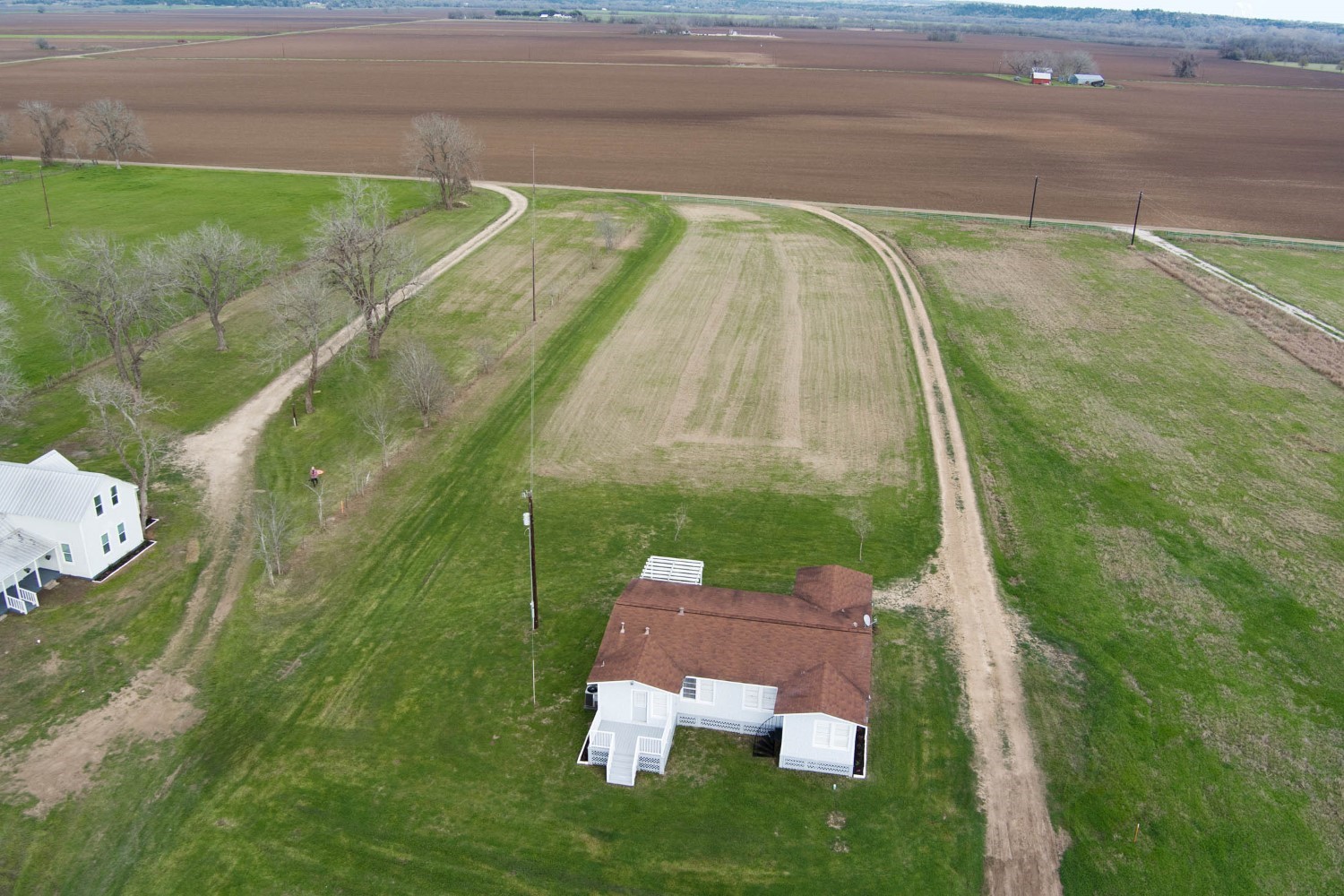 main property photo 33