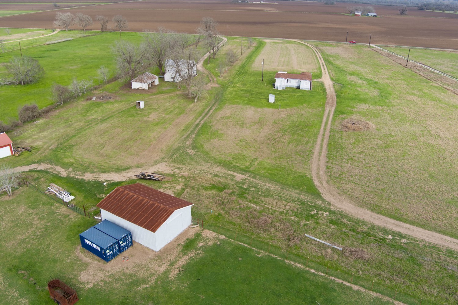 main property photo 34
