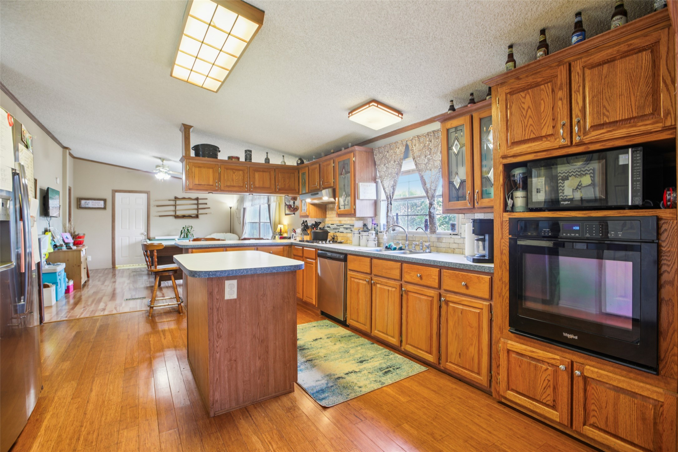 main property photo 9