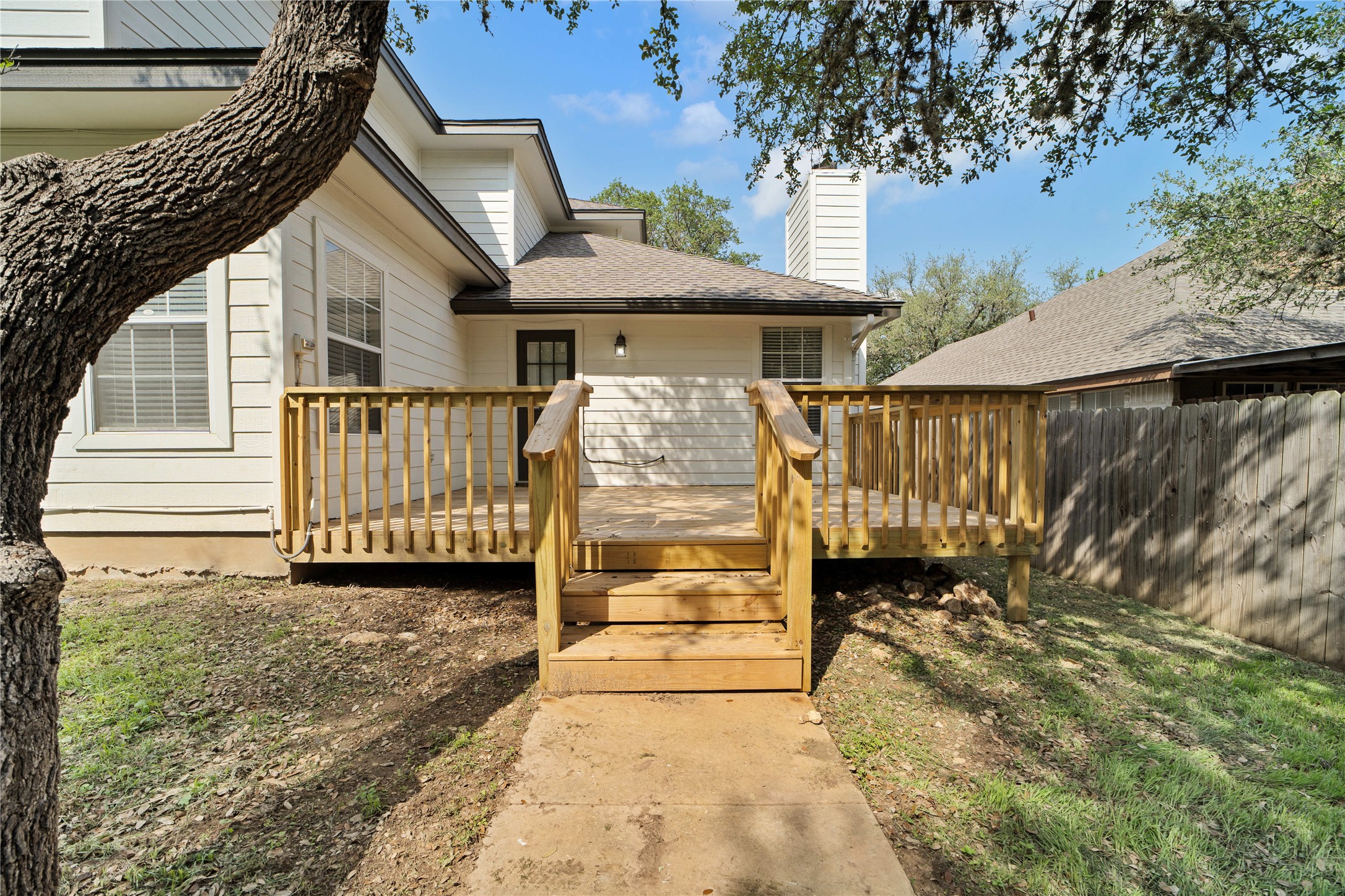 main property photo 29