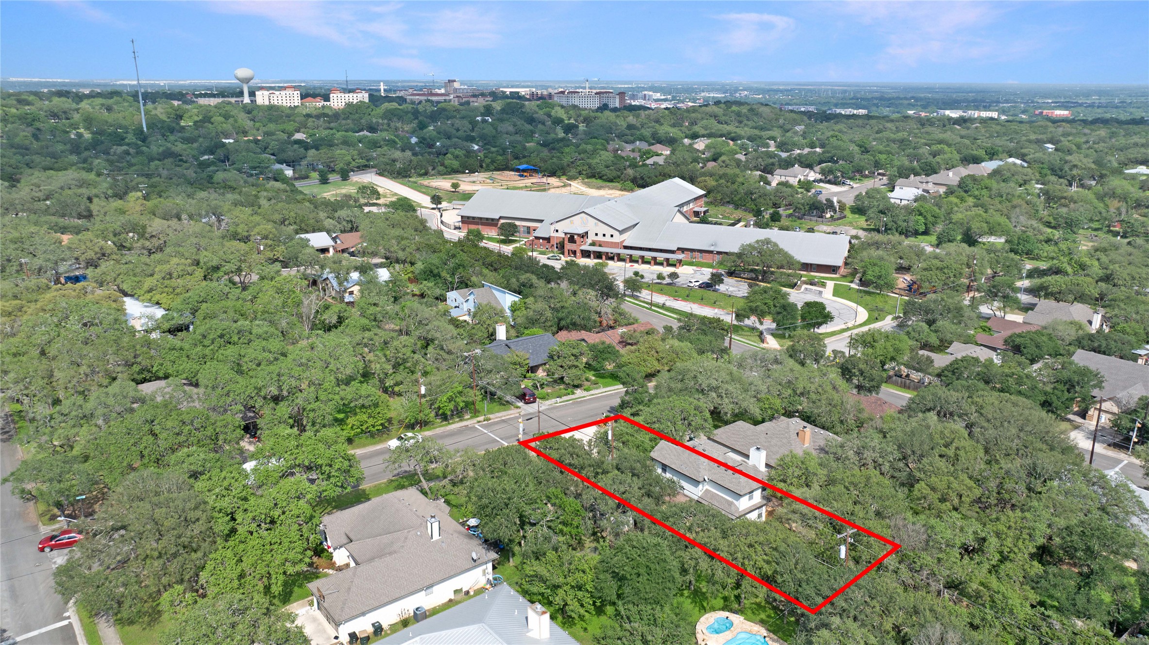 main property photo 39