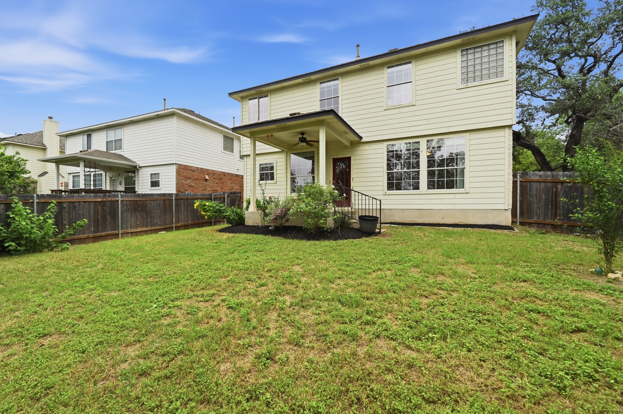 main property photo 31