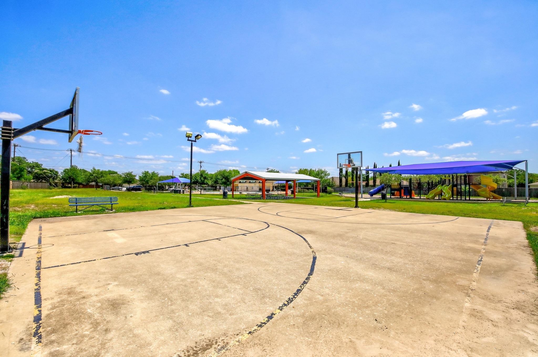main property photo 30