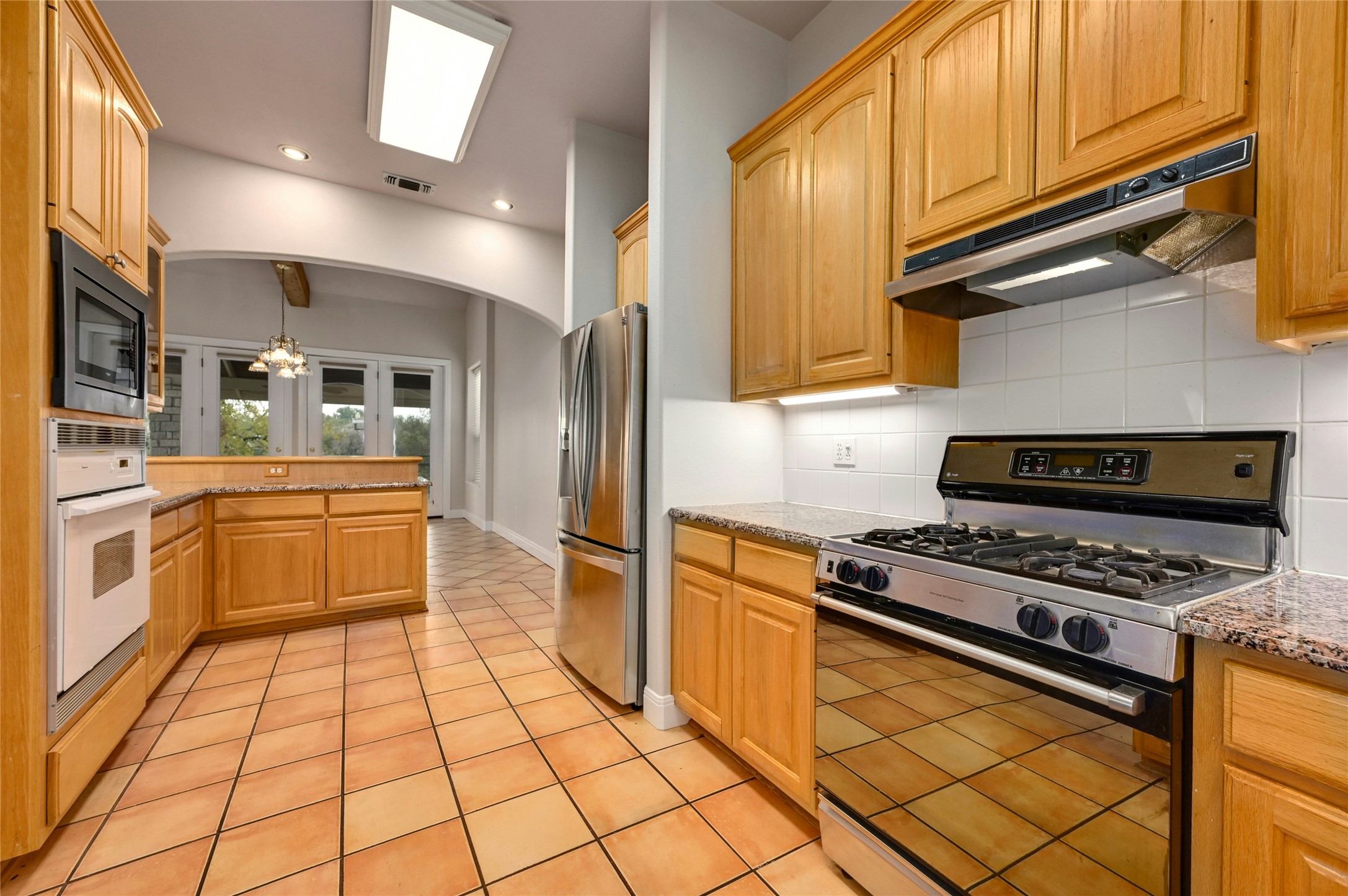 main property photo 11