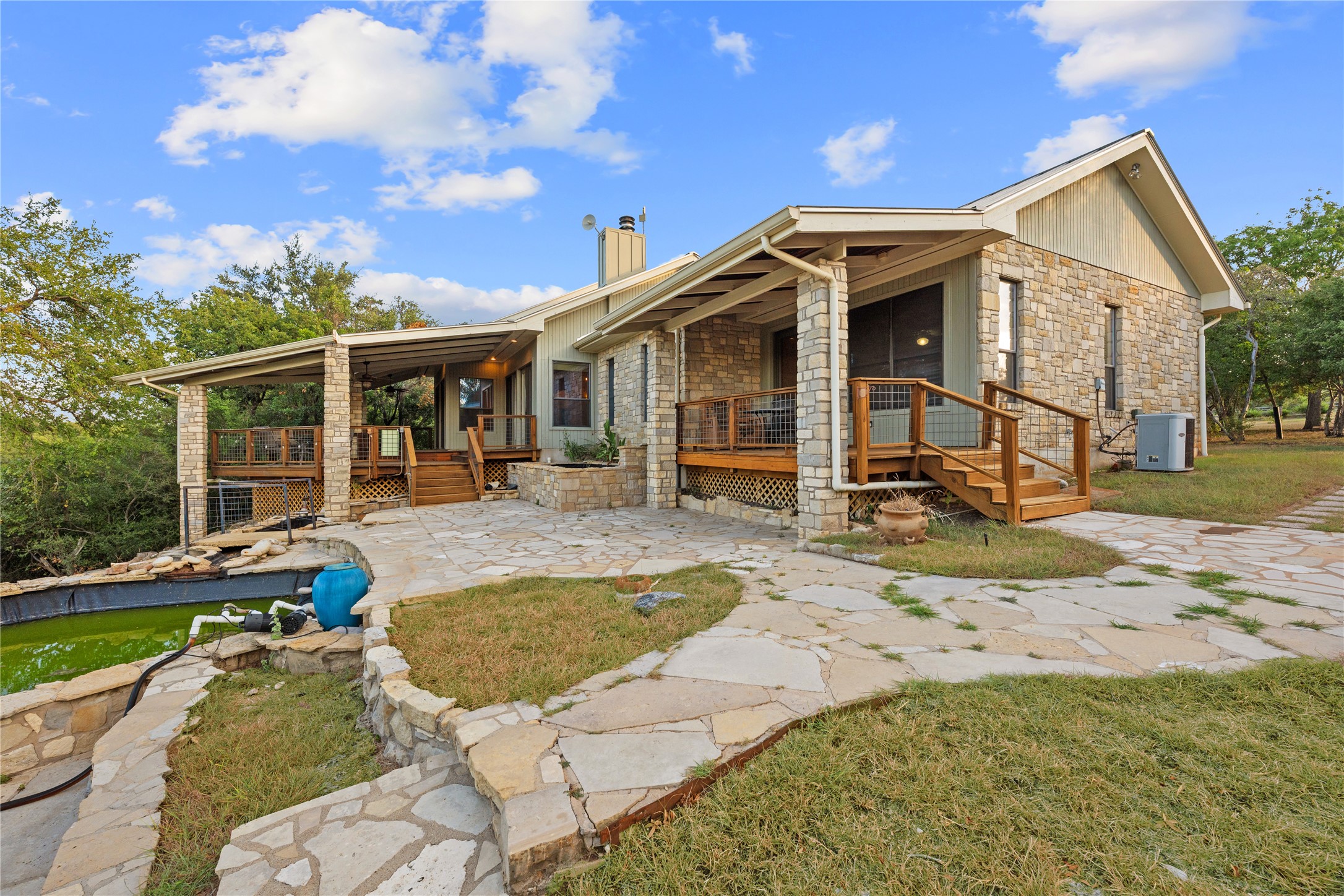 main property photo 19