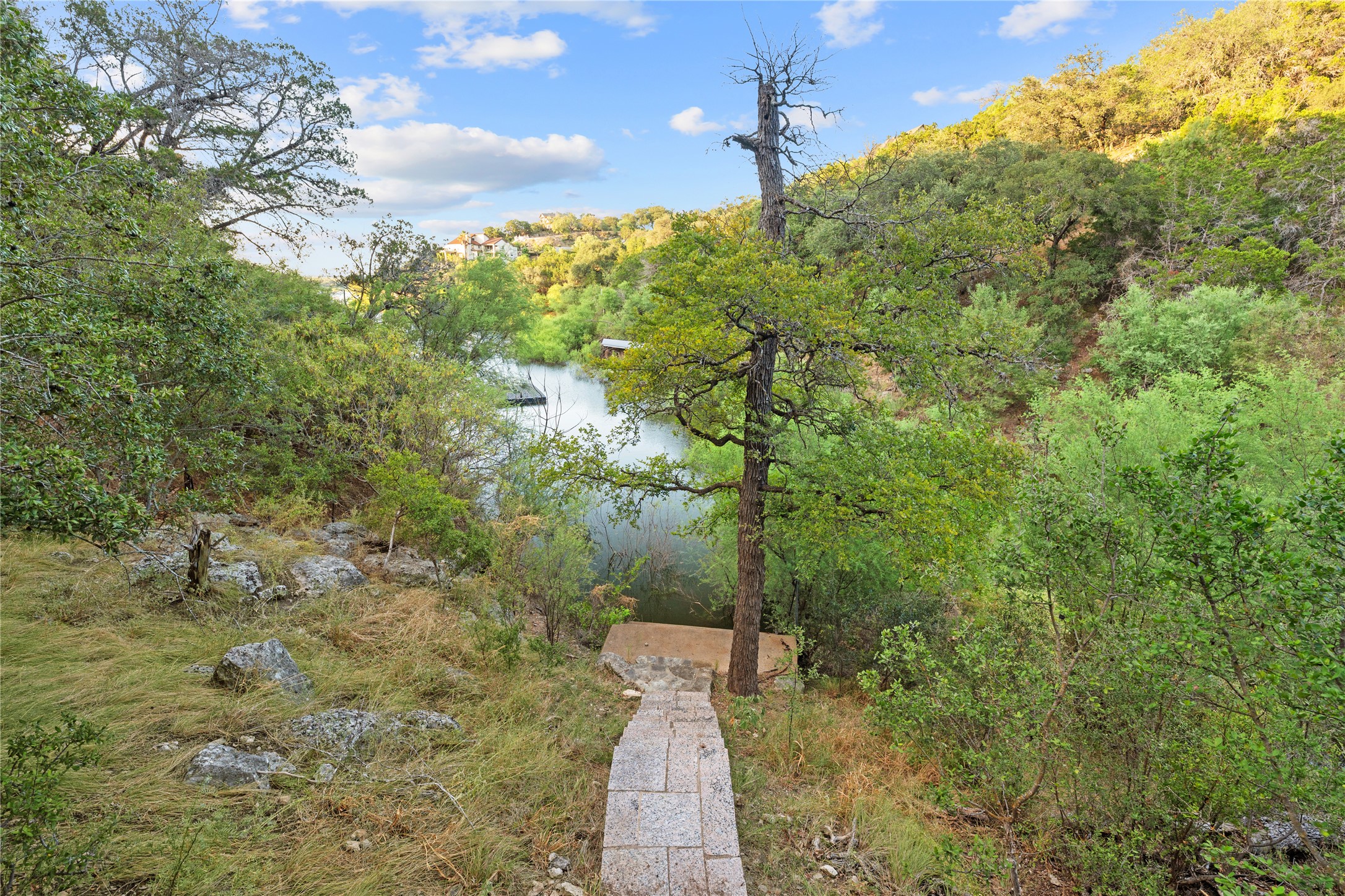 main property photo 21