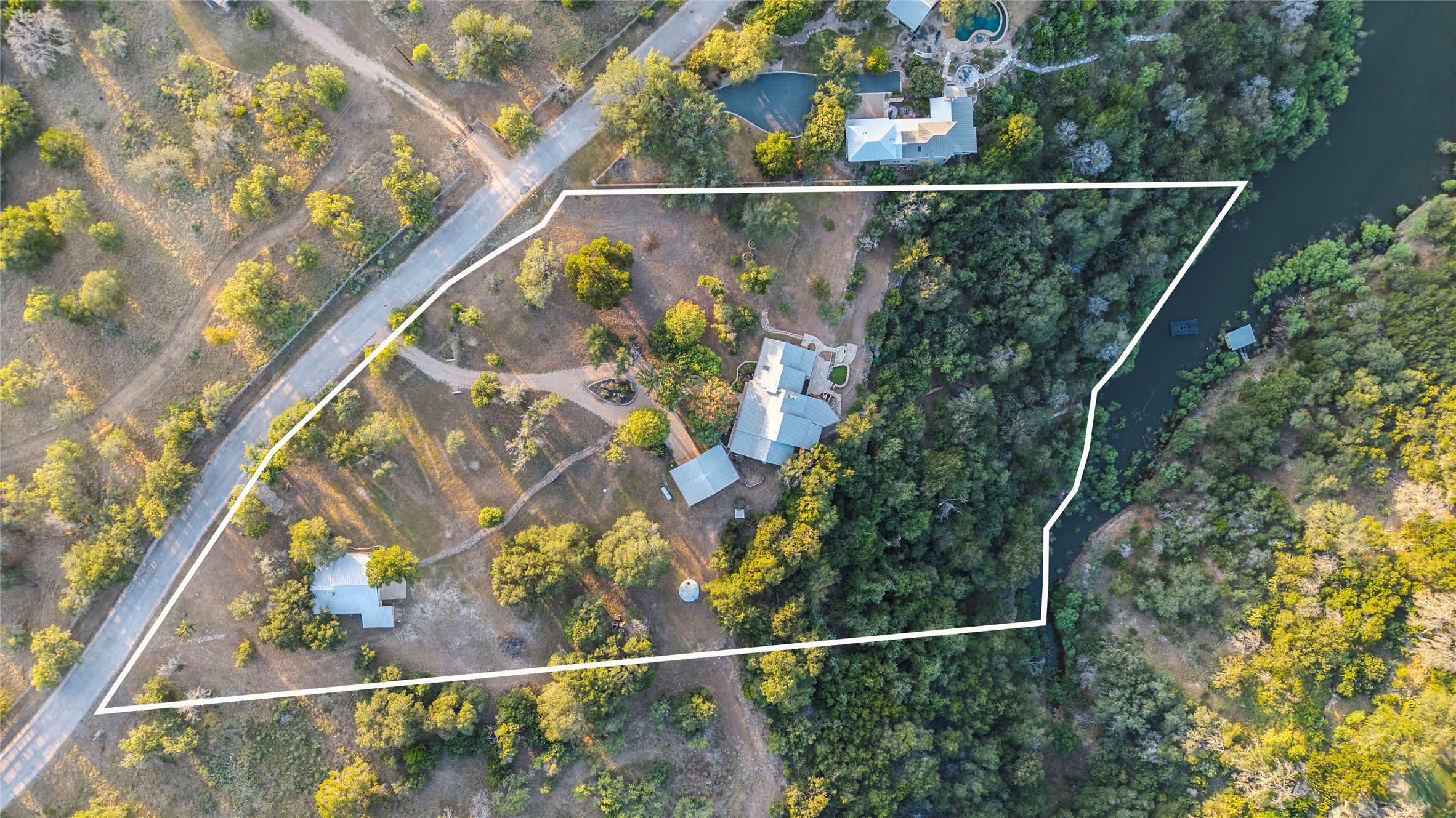 main property photo 39