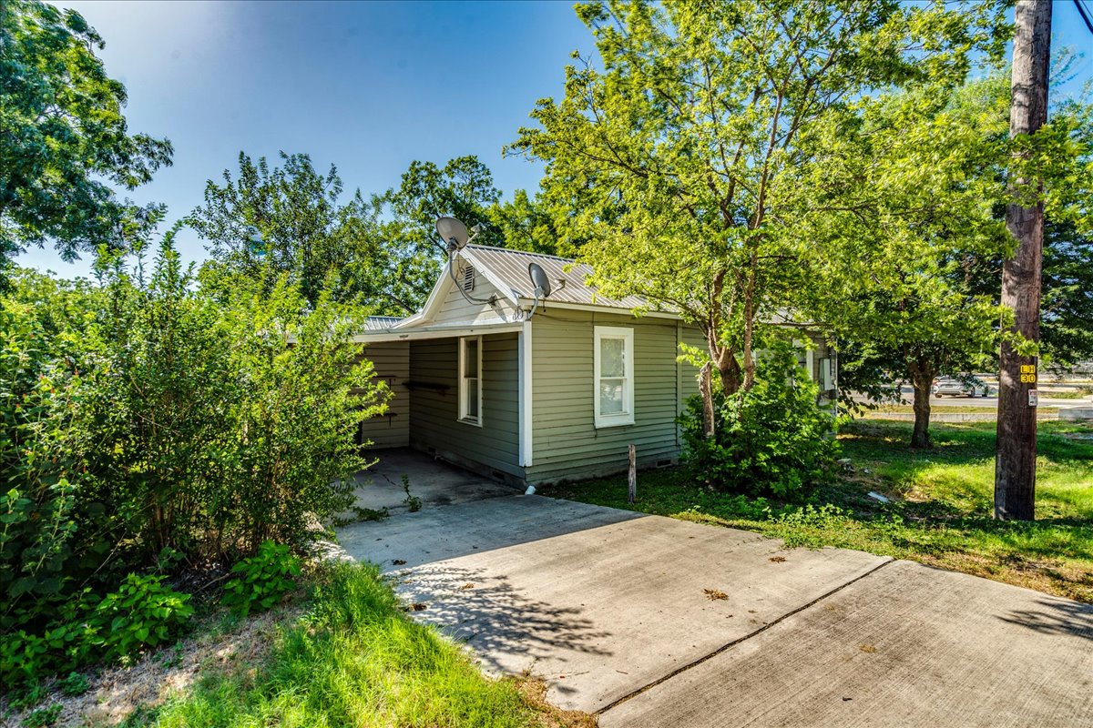 main property photo 21