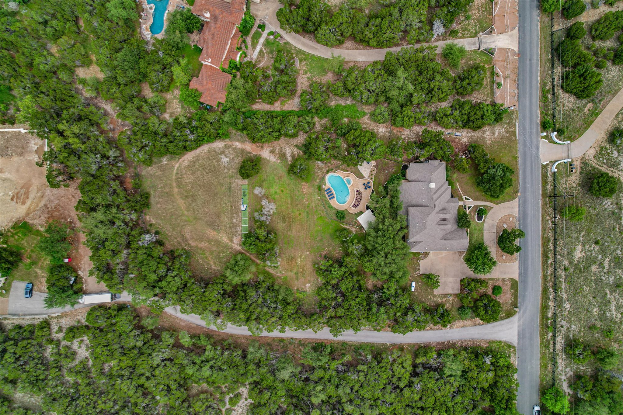 main property photo 39