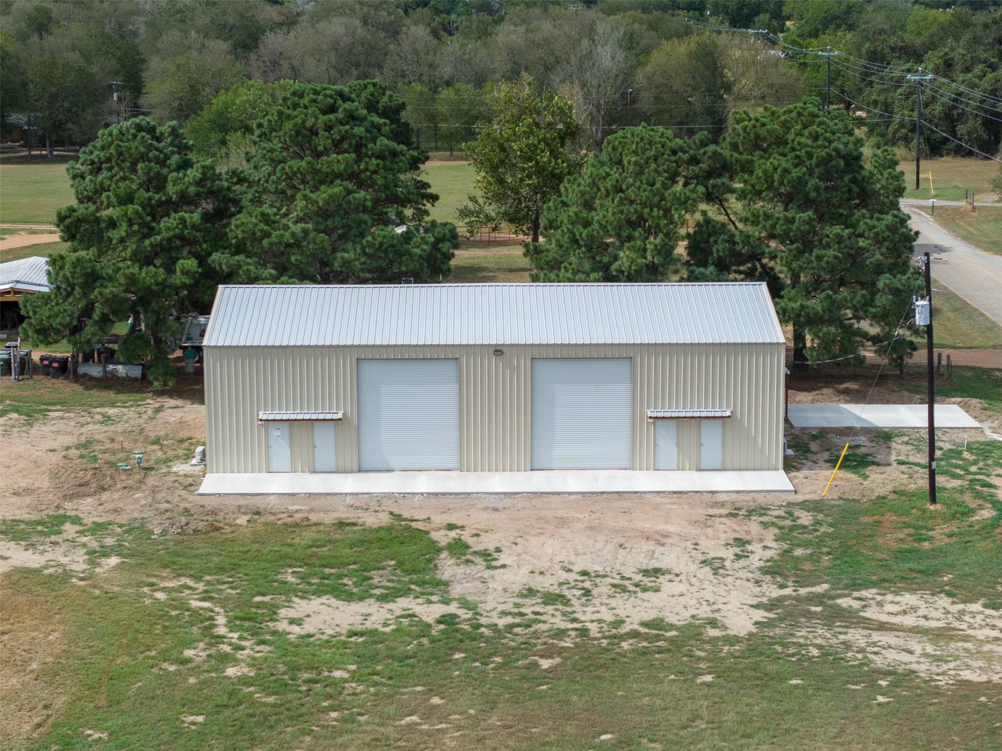 main property photo 20