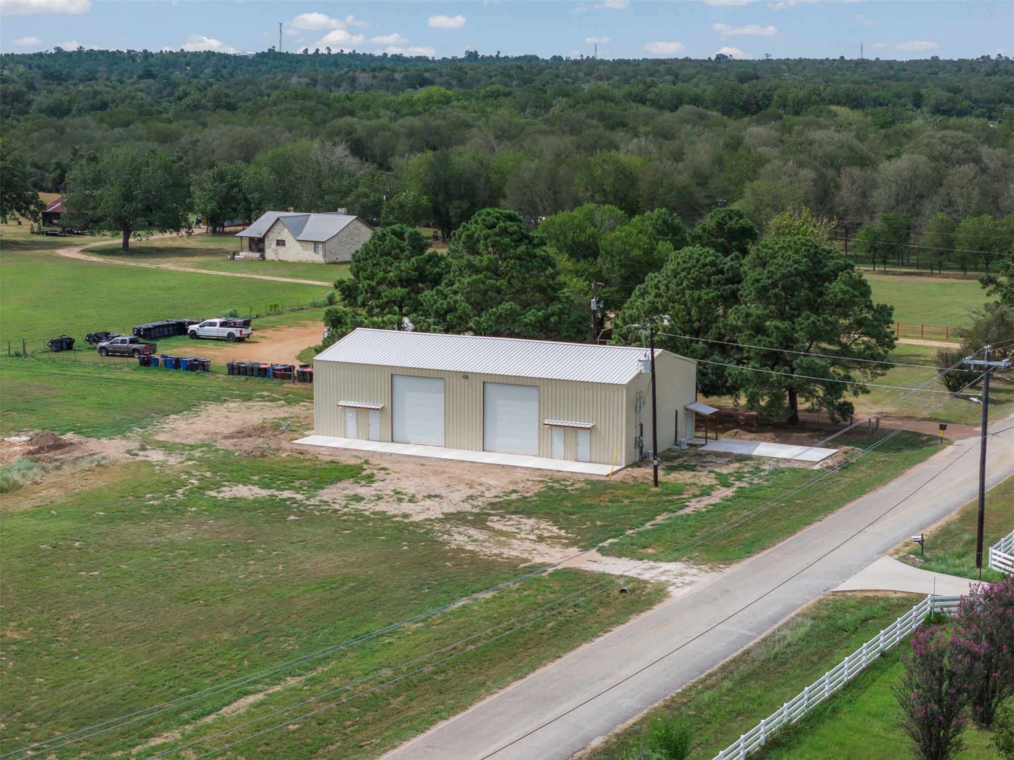 main property photo 22