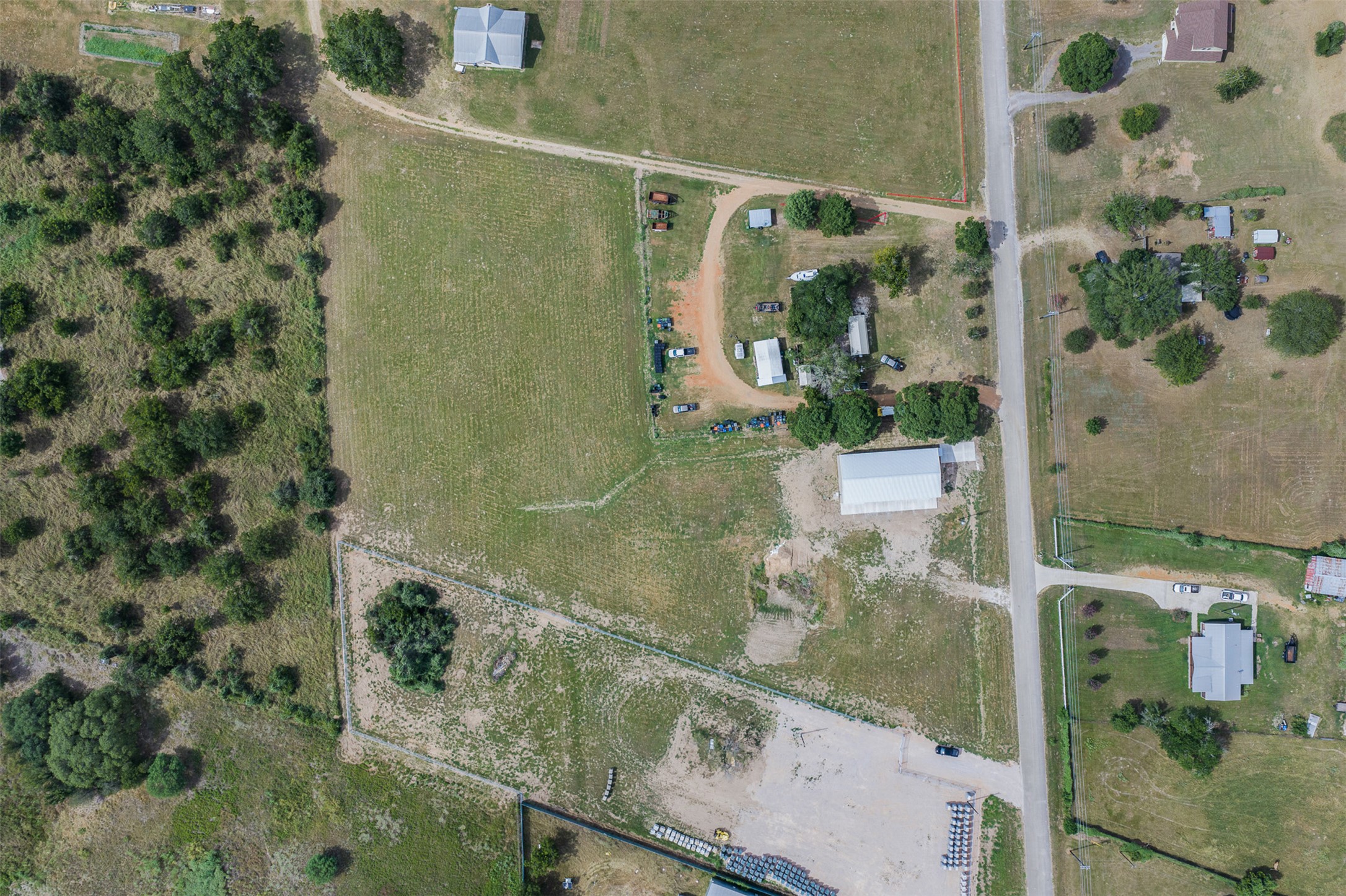 main property photo 23