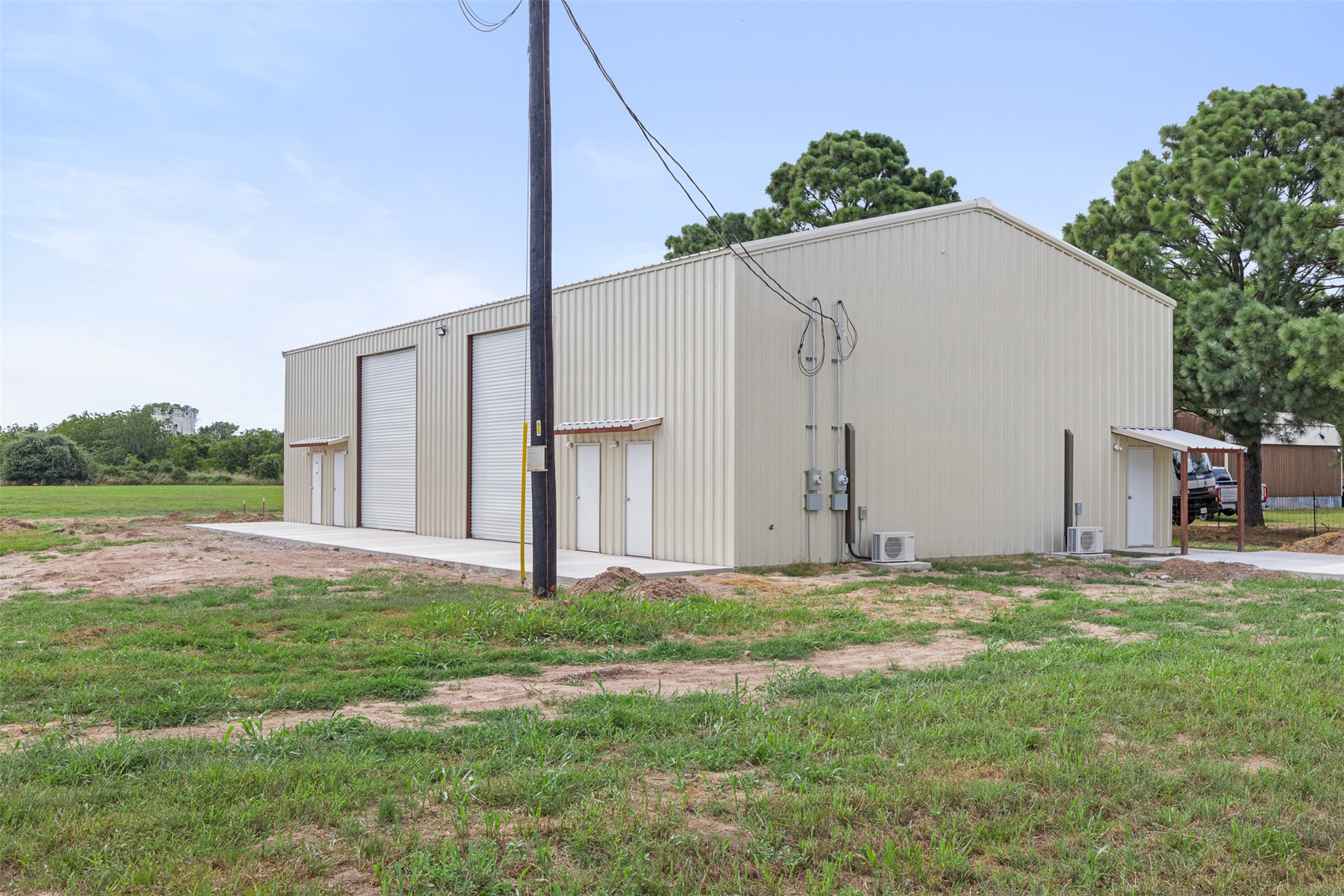 main property photo 4