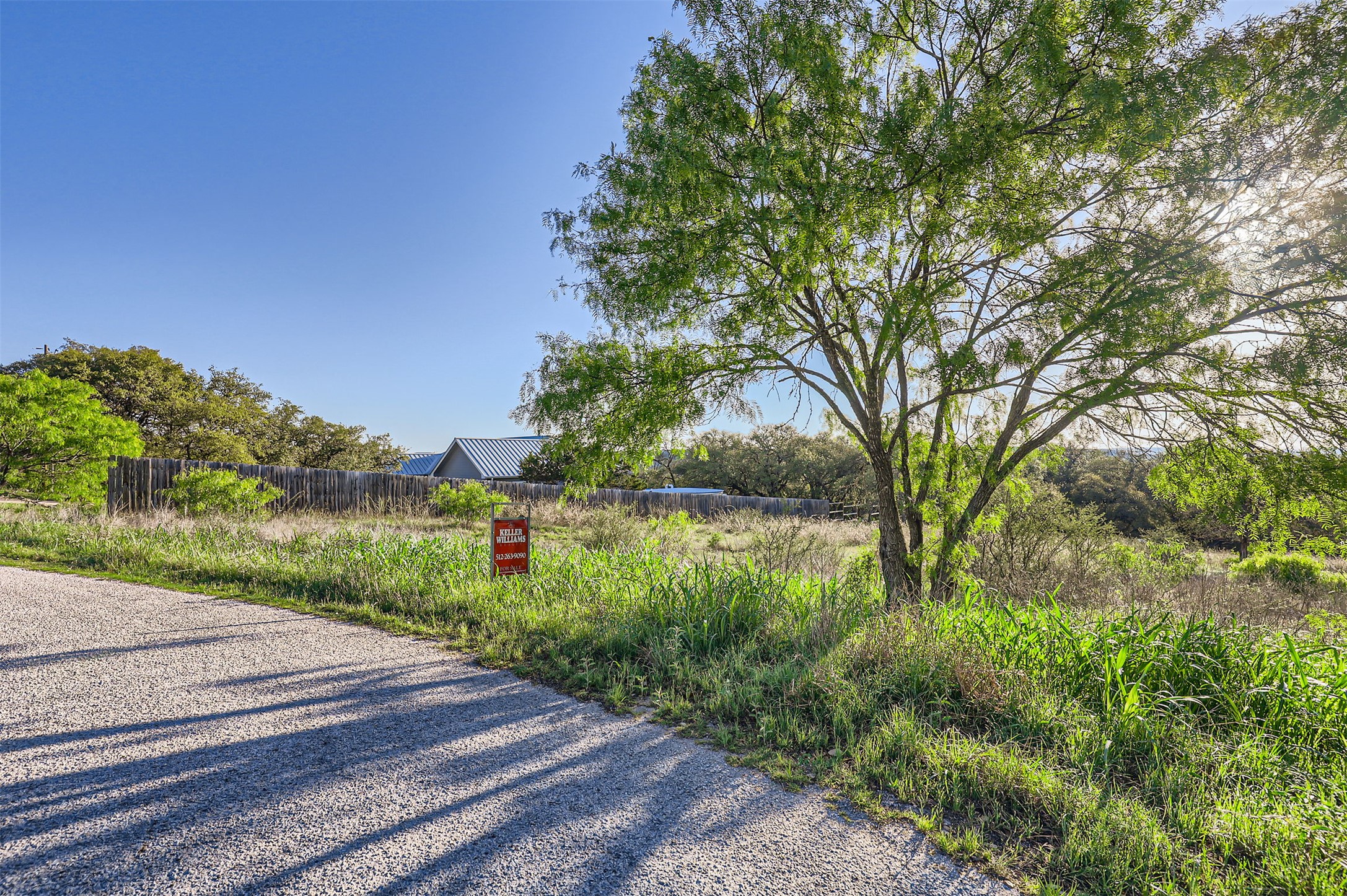 main property photo 13