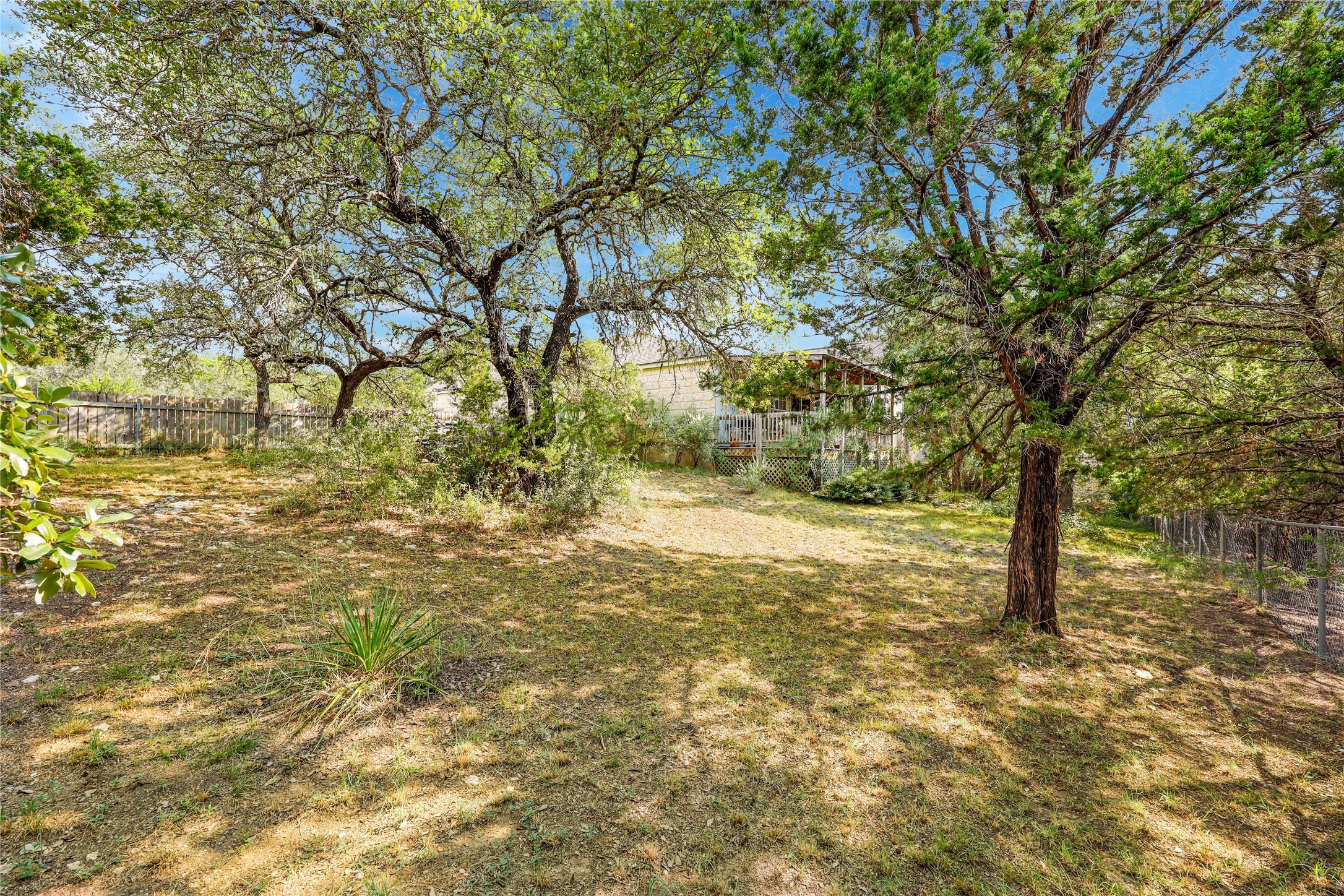 main property photo 20