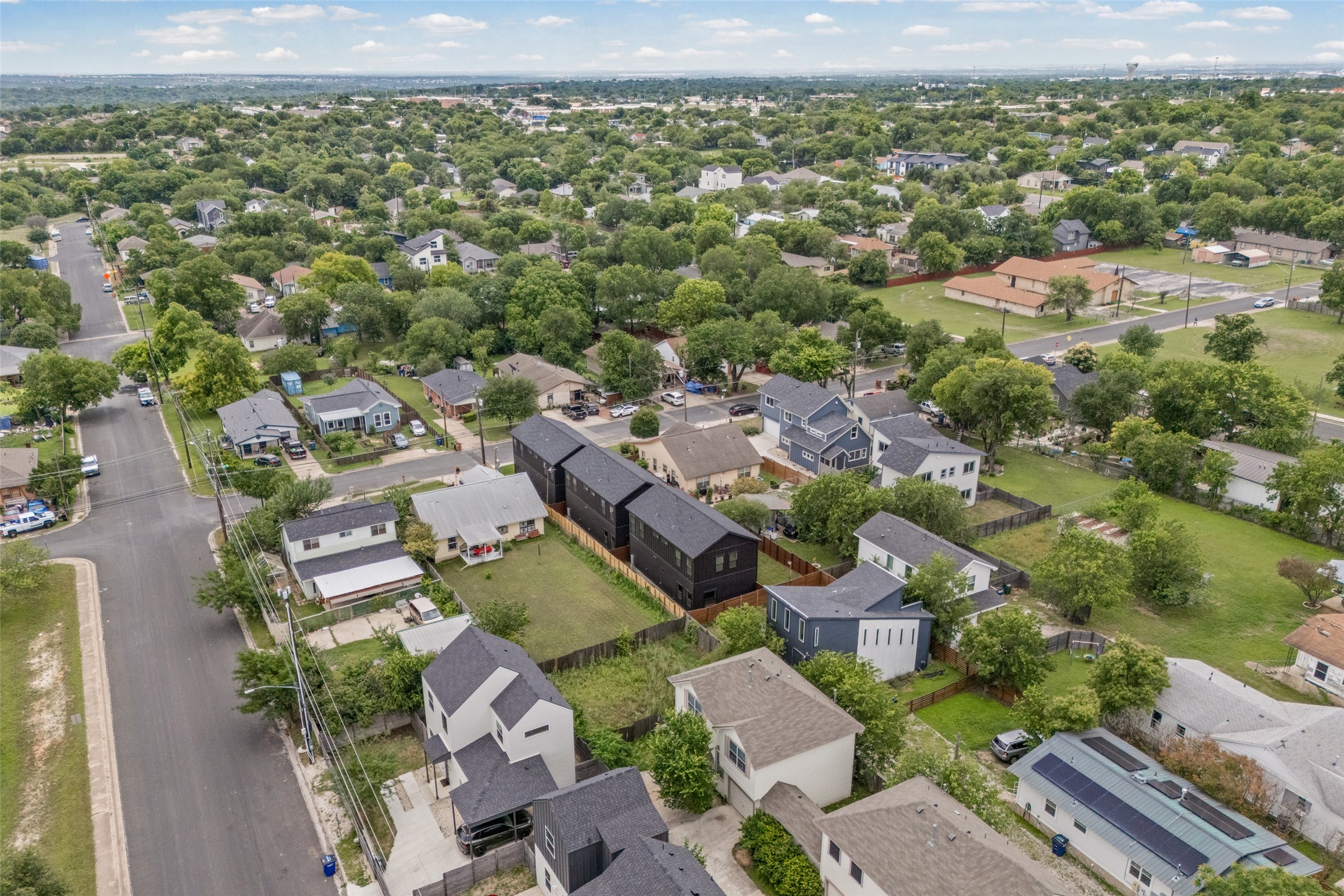 main property photo 22