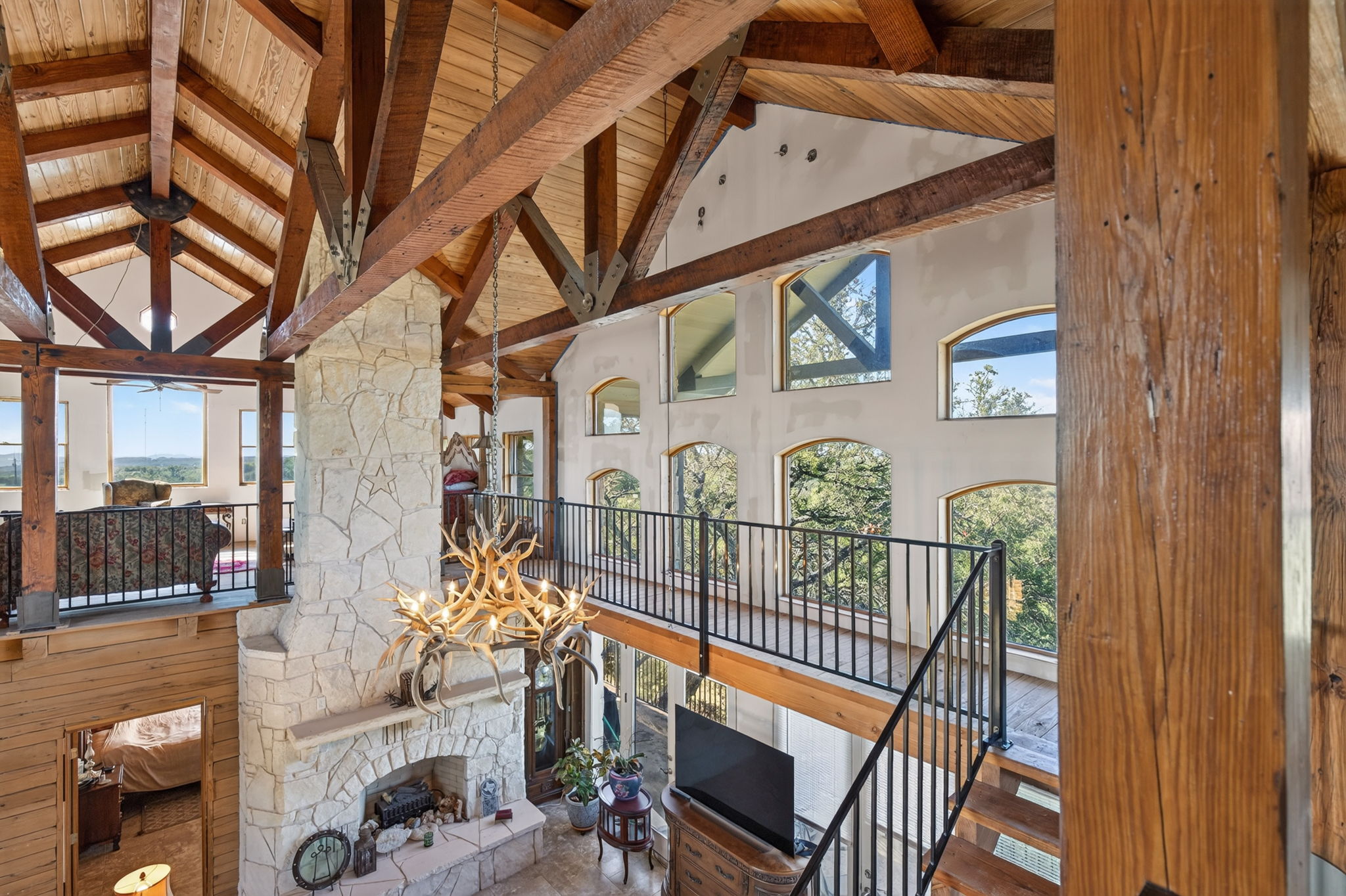 main property photo 25
