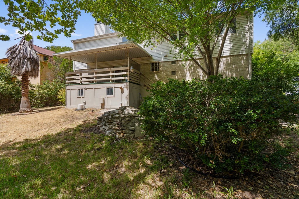 main property photo 32